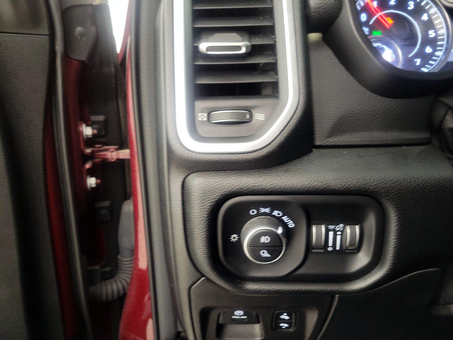 Thumbnail: 2019 RAM 1500 - 13