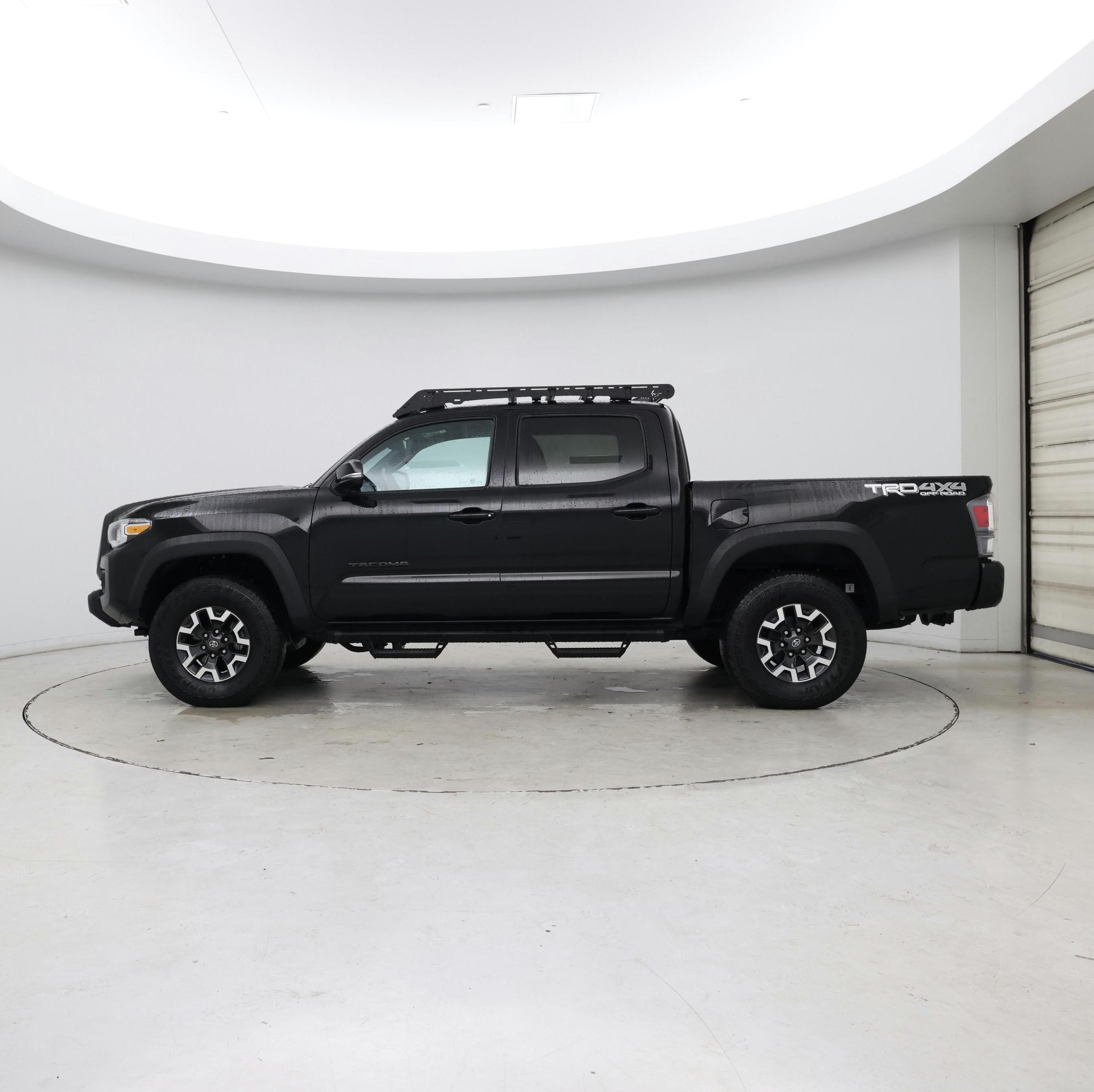 Thumbnail: 2023 Toyota Tacoma - 3