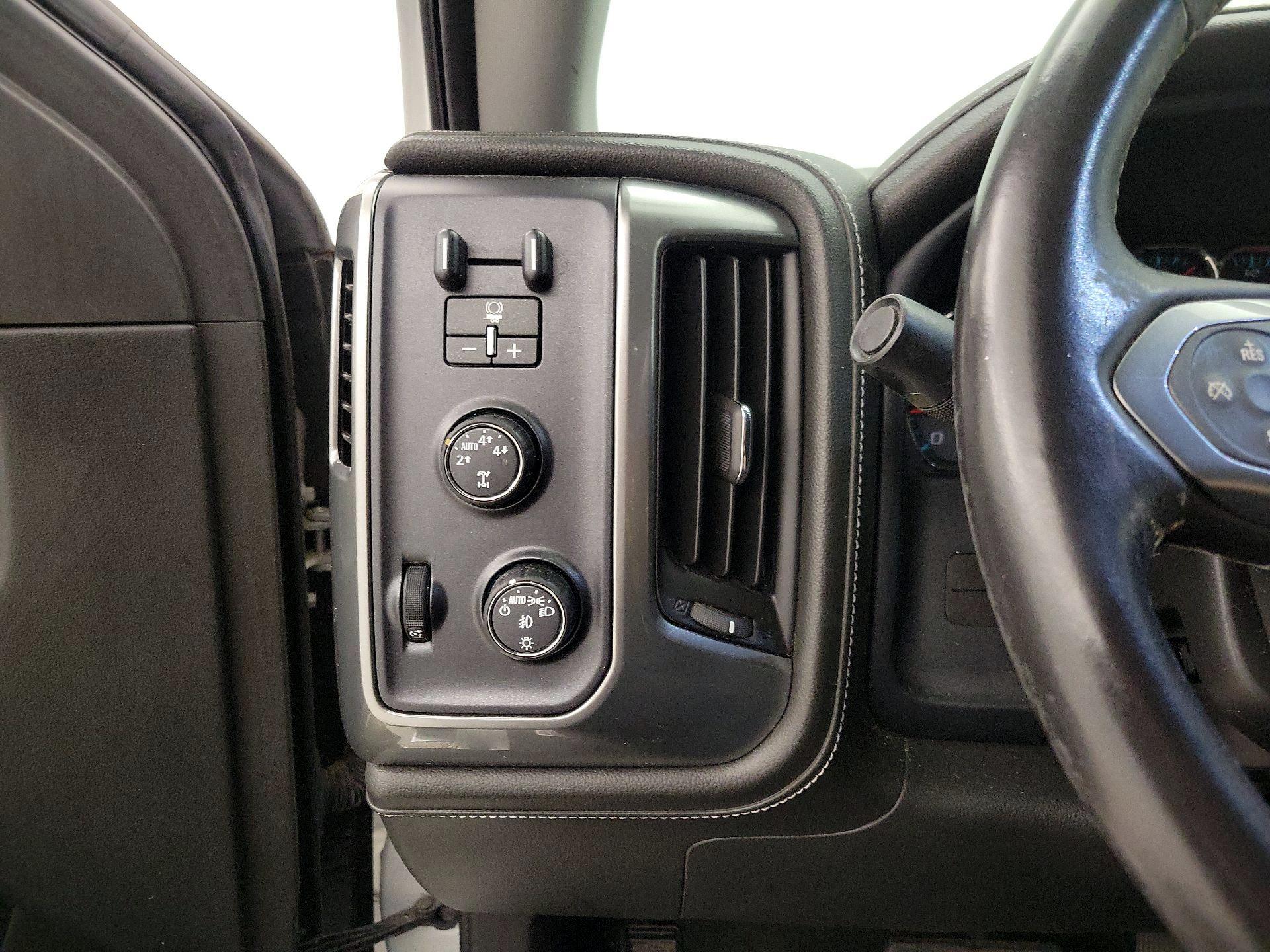 Thumbnail: 2016 Chevrolet Silverado 1500 - 13
