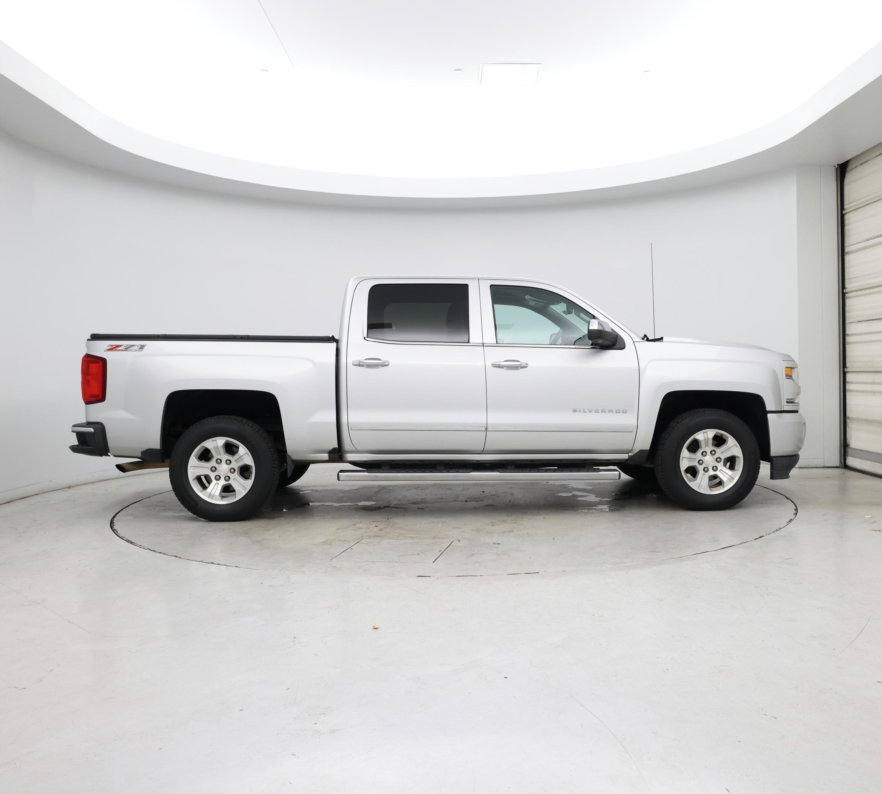 Thumbnail: 2016 Chevrolet Silverado 1500 - 7