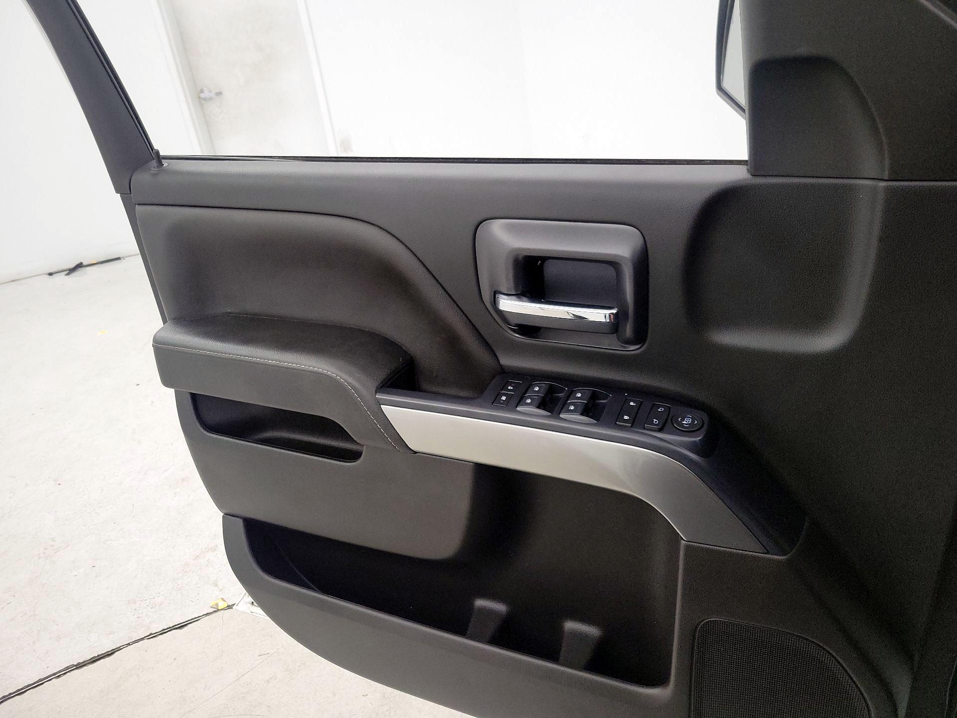 Thumbnail: 2019 Chevrolet Silverado 1500 - 12
