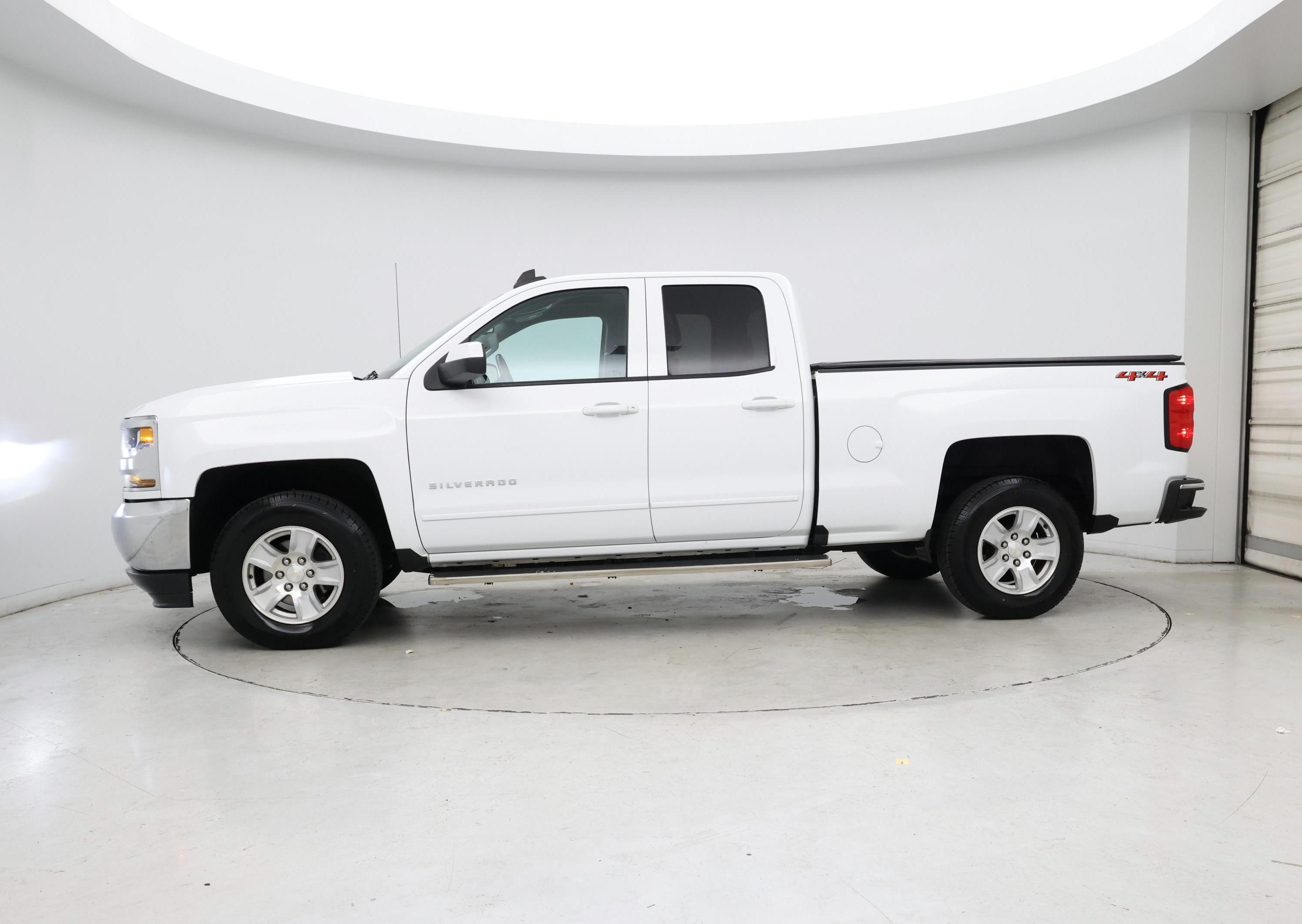 Thumbnail: 2019 Chevrolet Silverado 1500 - 3