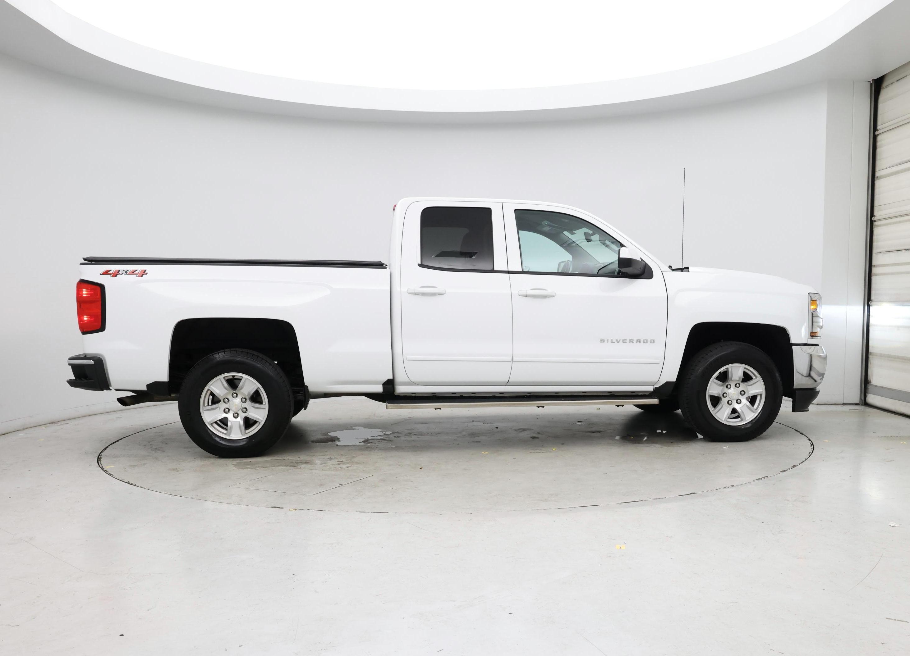 Thumbnail: 2019 Chevrolet Silverado 1500 - 7