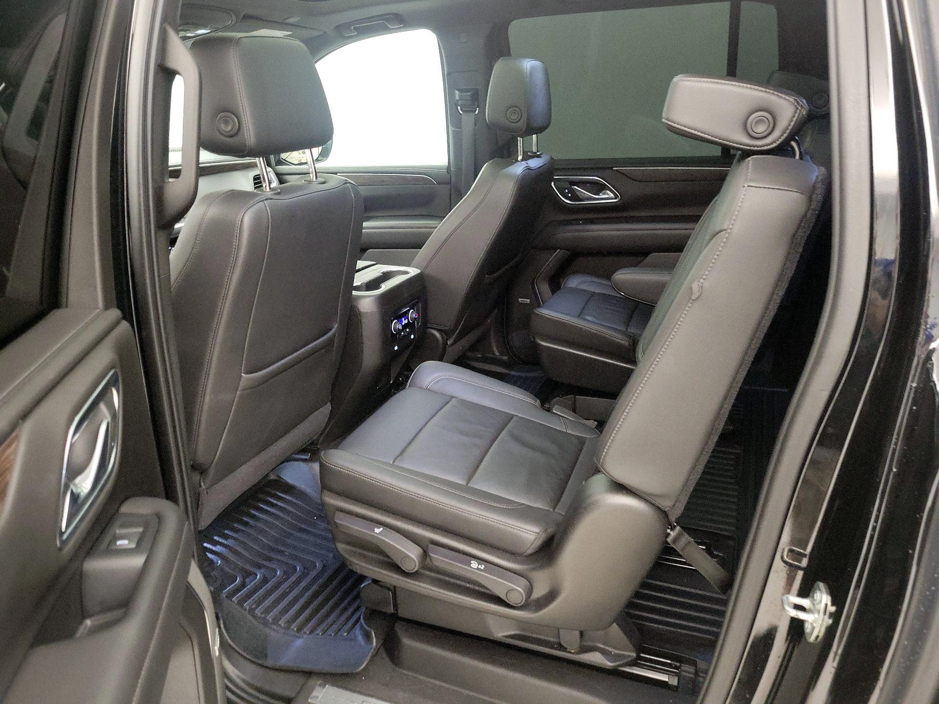Thumbnail: 2021 Chevrolet Suburban - 20