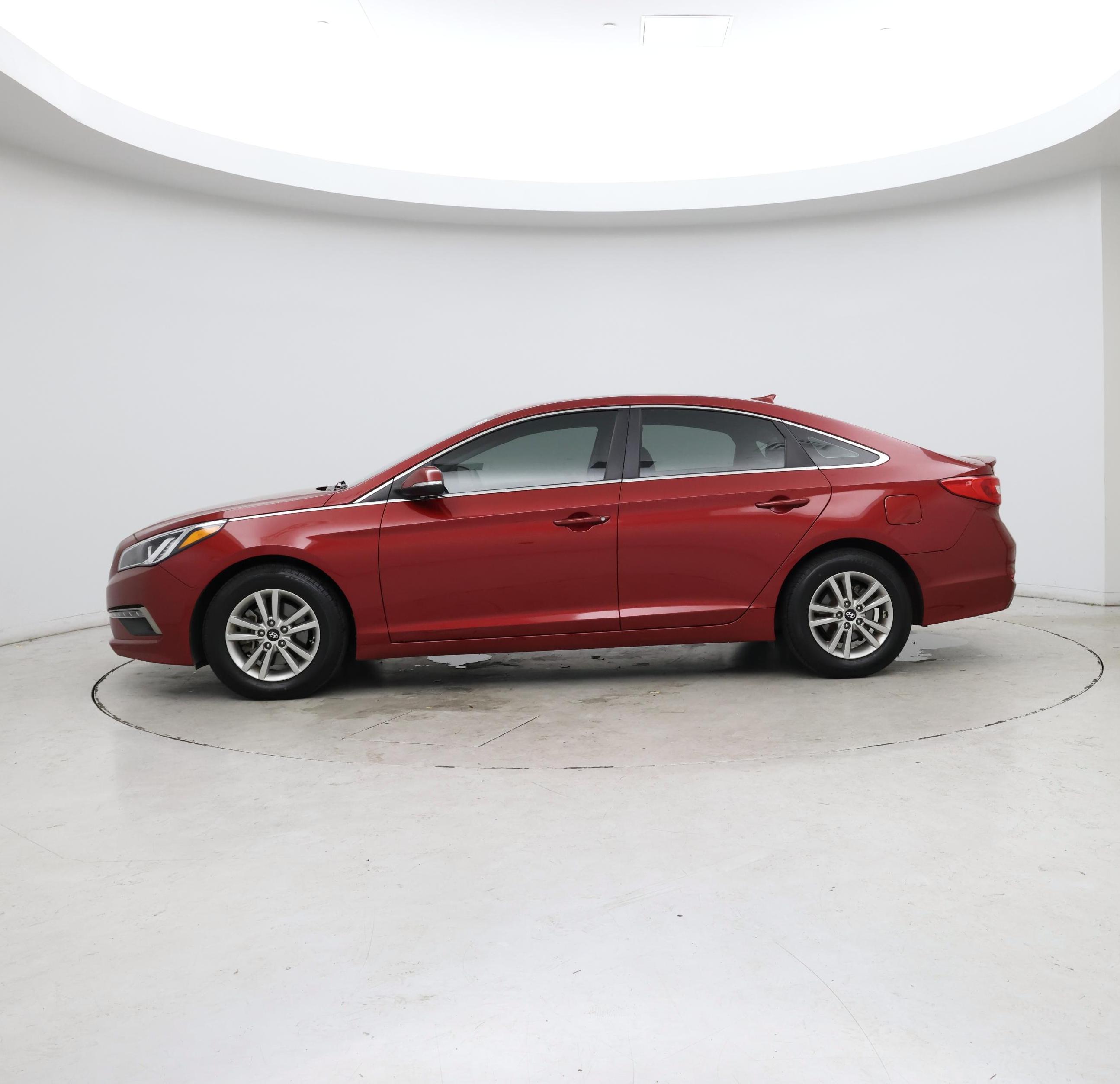 Thumbnail: 2015 Hyundai Sonata - 3