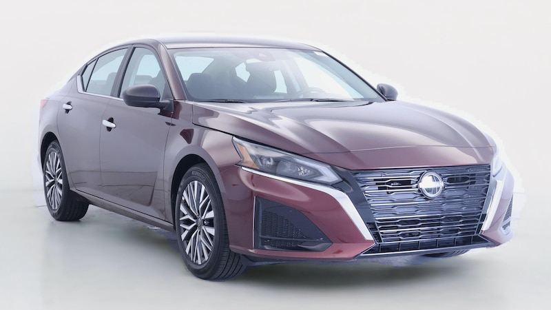 2025 Nissan Altima SV Hero Image