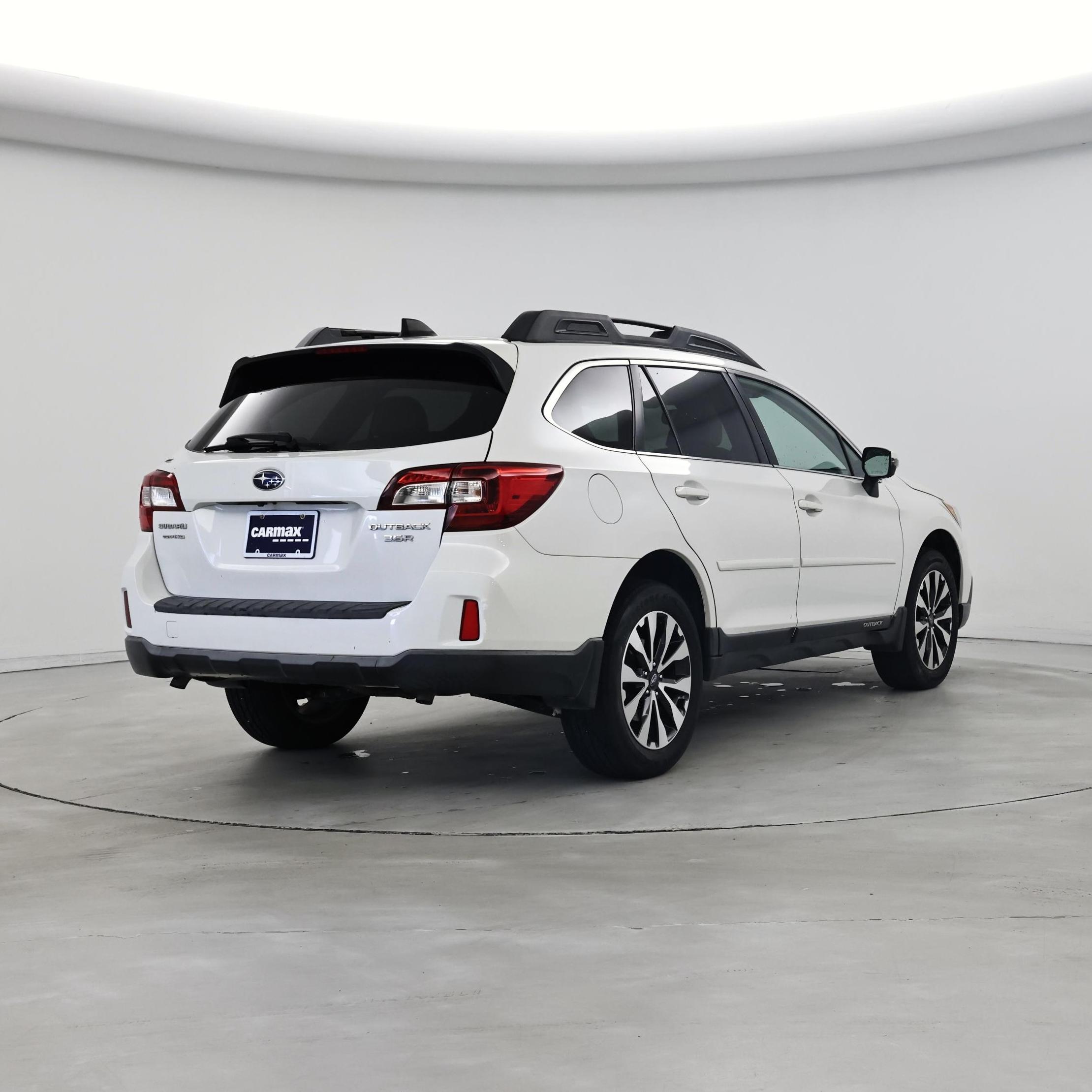 Thumbnail: 2016 Subaru Outback - 8