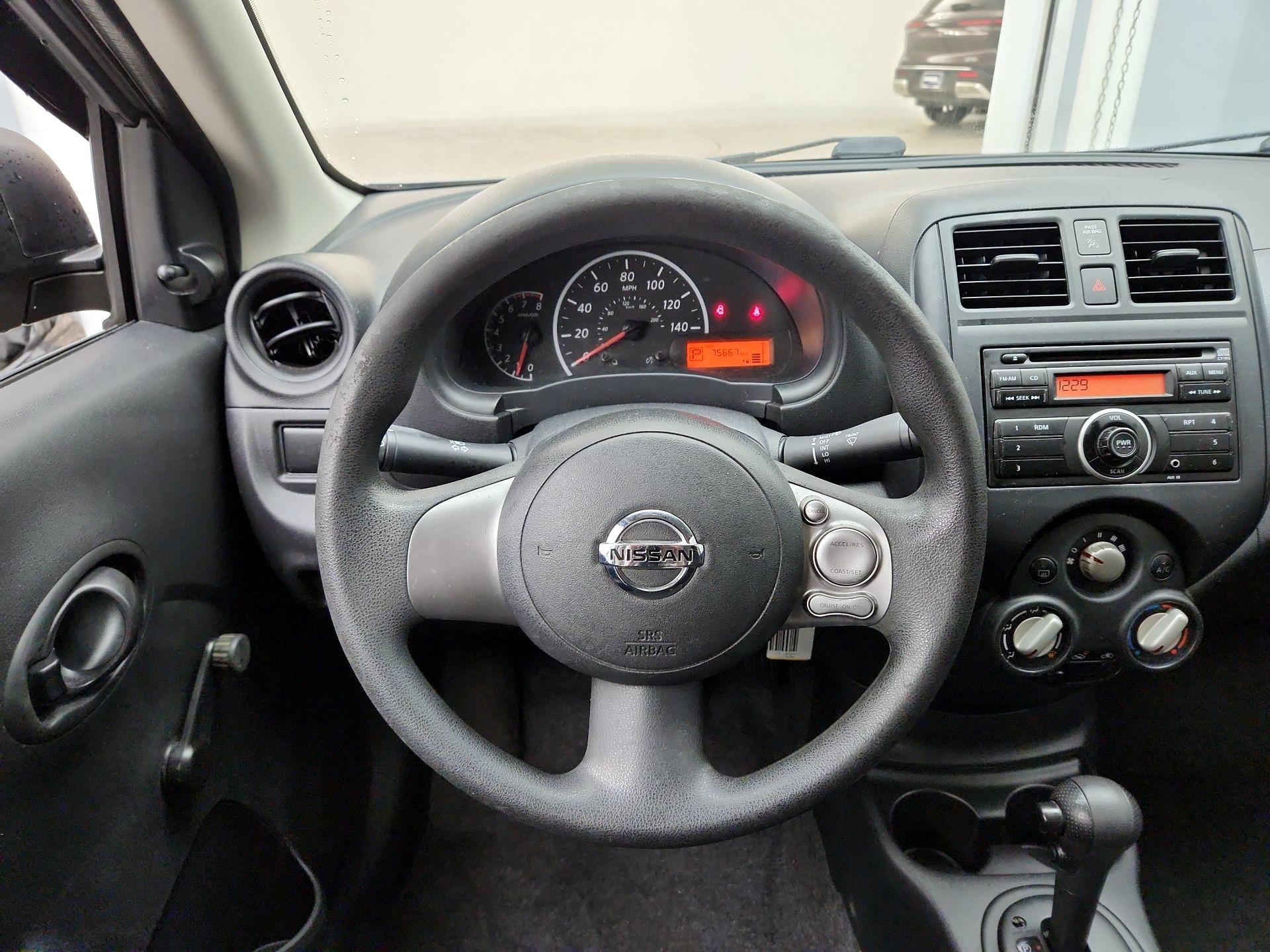 Thumbnail: 2014 Nissan Versa - 10