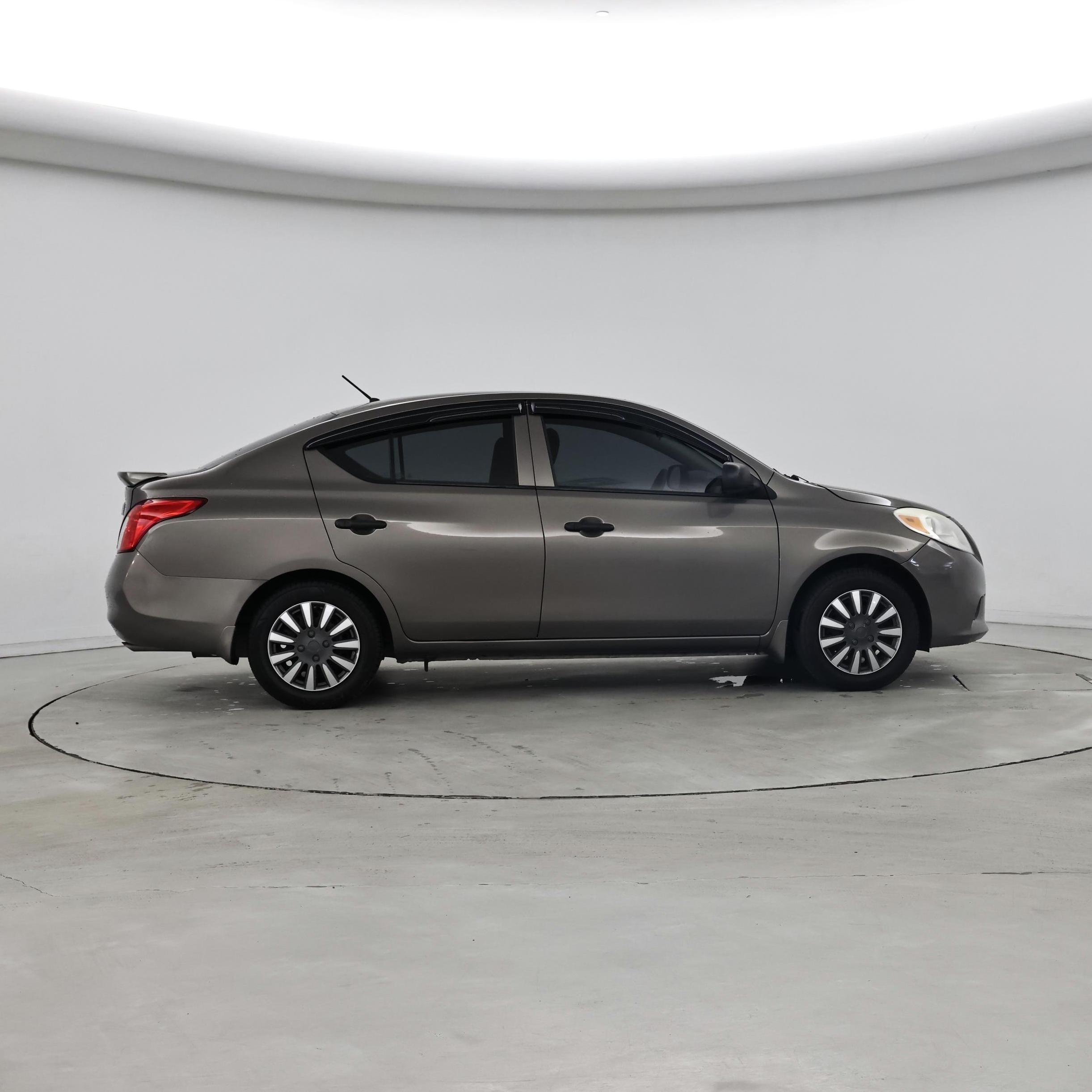 Thumbnail: 2014 Nissan Versa - 7