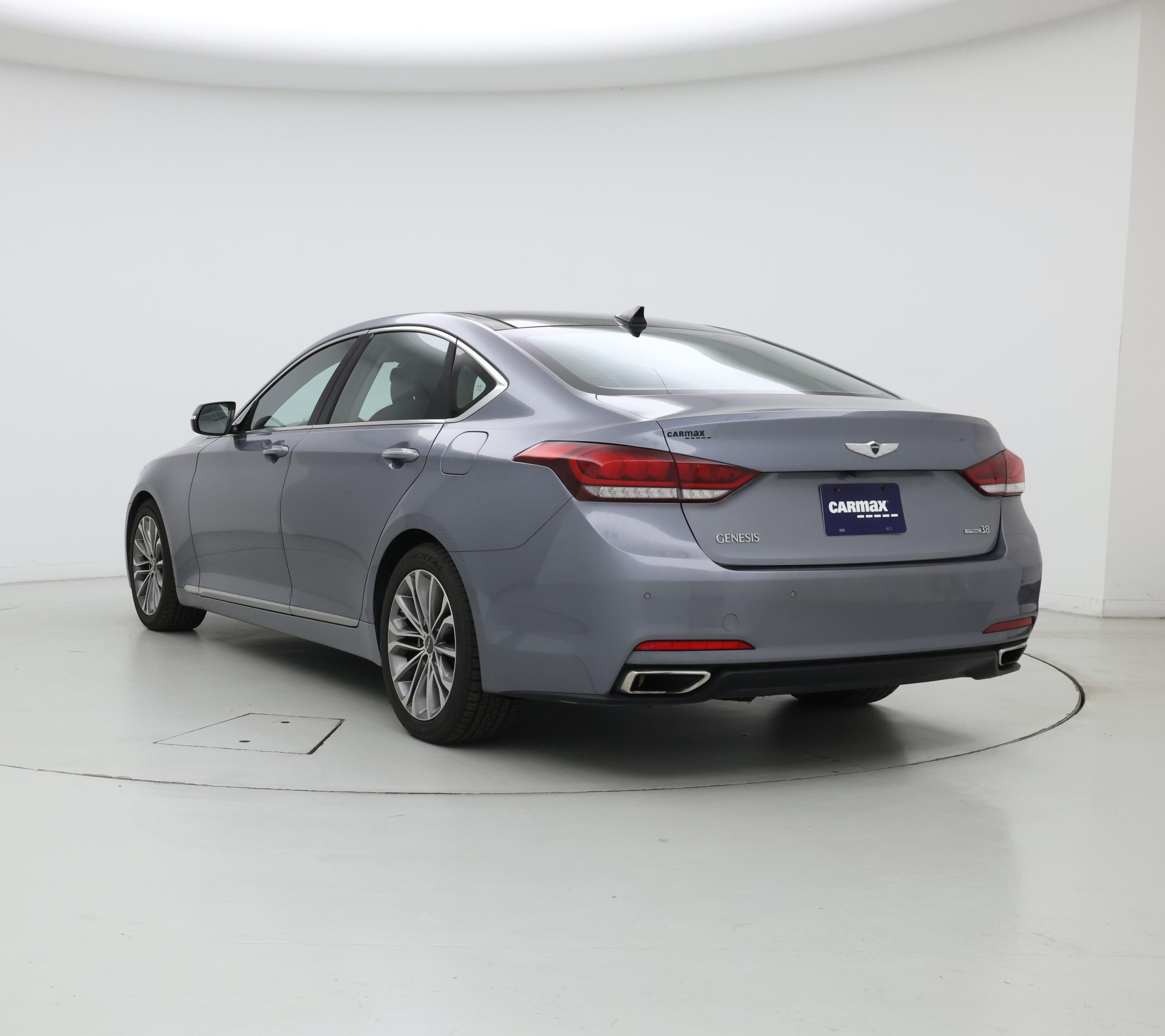 Thumbnail: 2015 Hyundai Genesis - 2