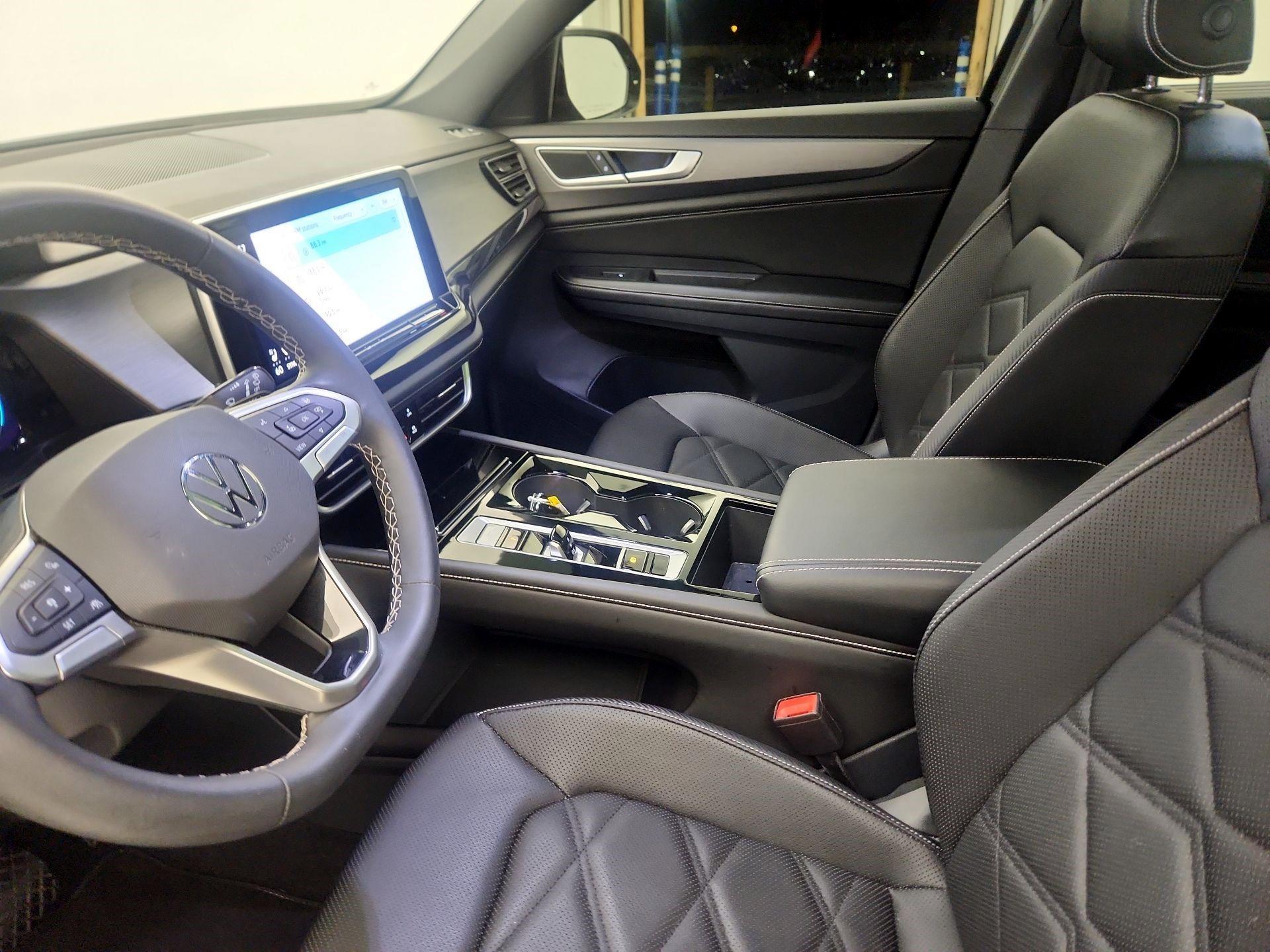 Thumbnail: 2024 Volkswagen Atlas - 11
