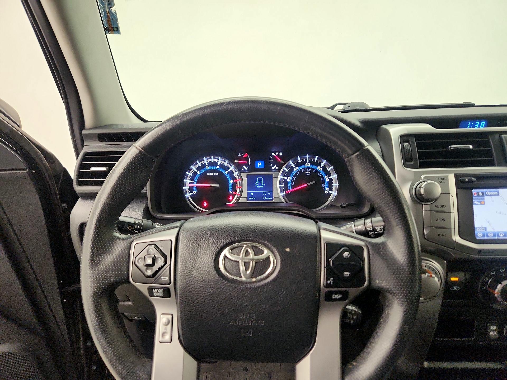 Thumbnail: 2016 Toyota 4Runner - 10