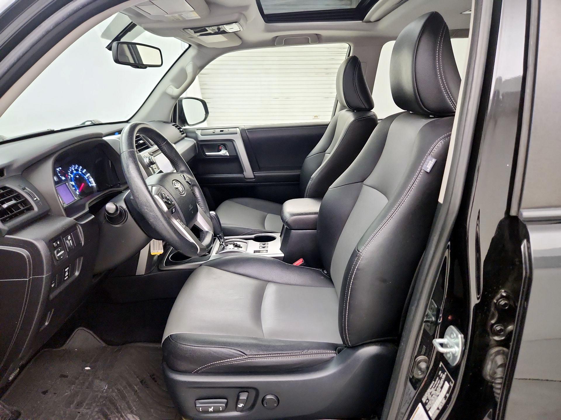 Thumbnail: 2016 Toyota 4Runner - 11