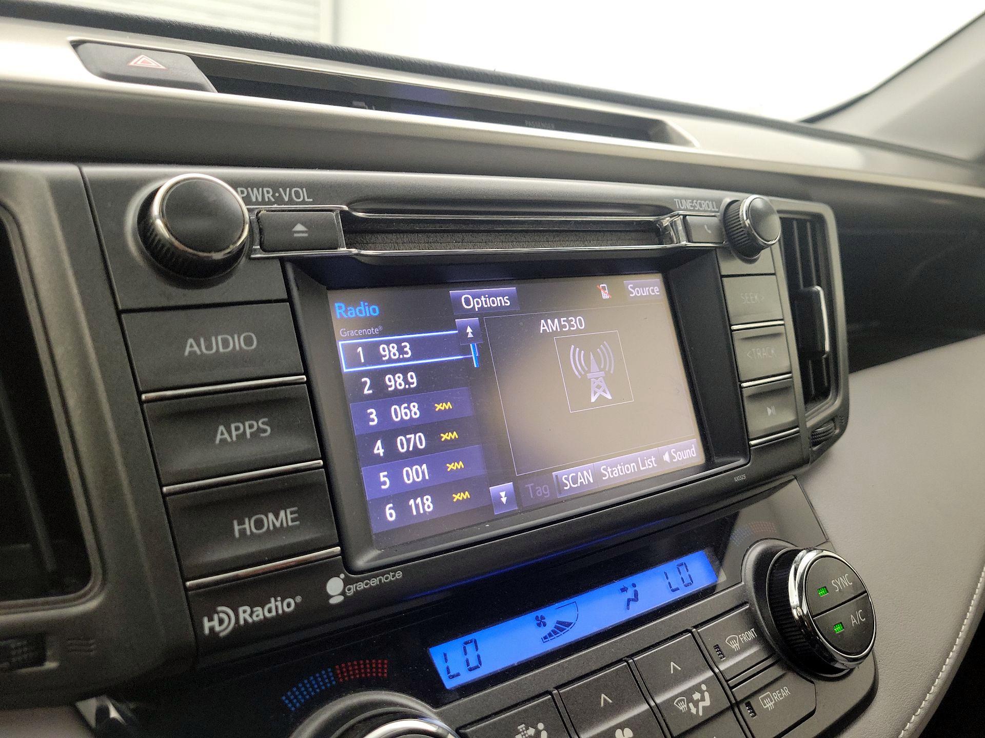 Thumbnail: 2015 Toyota RAV4 - 15