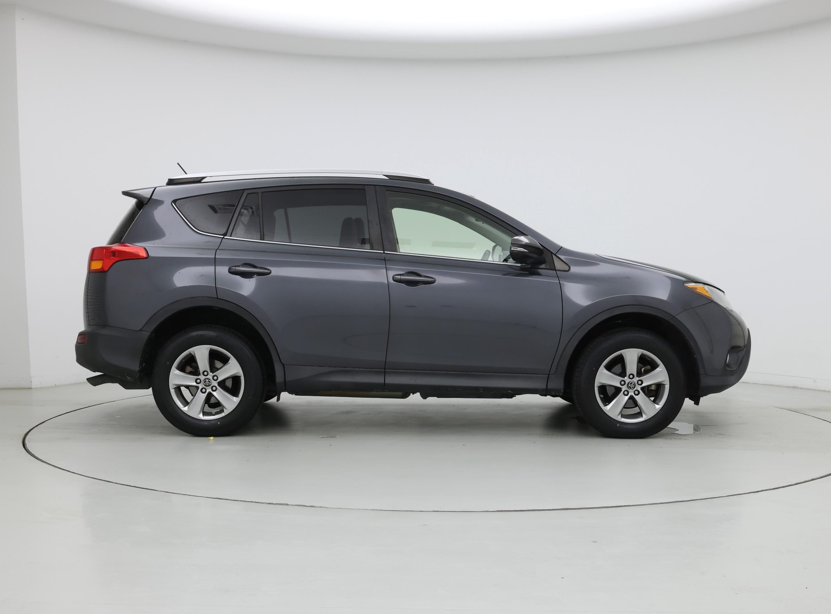 Thumbnail: 2015 Toyota RAV4 - 7