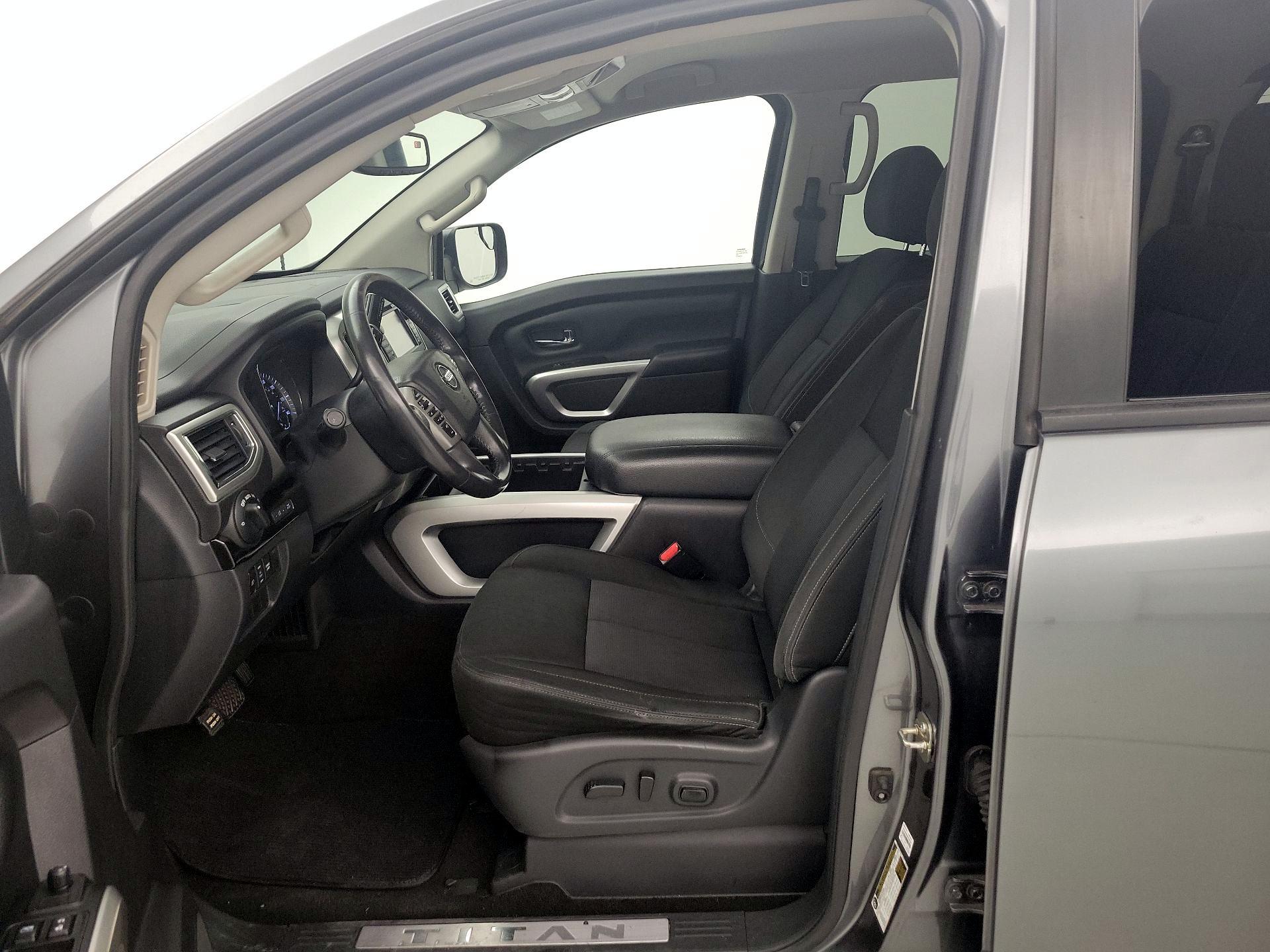 Thumbnail: 2017 Nissan Titan - 11