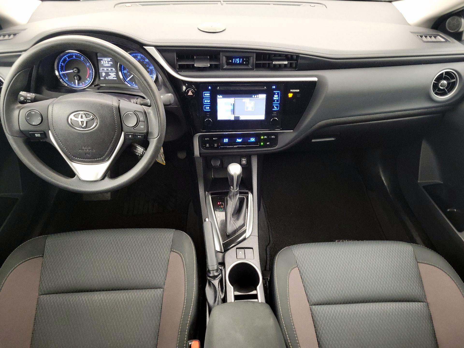 Thumbnail: 2017 Toyota Corolla - 9