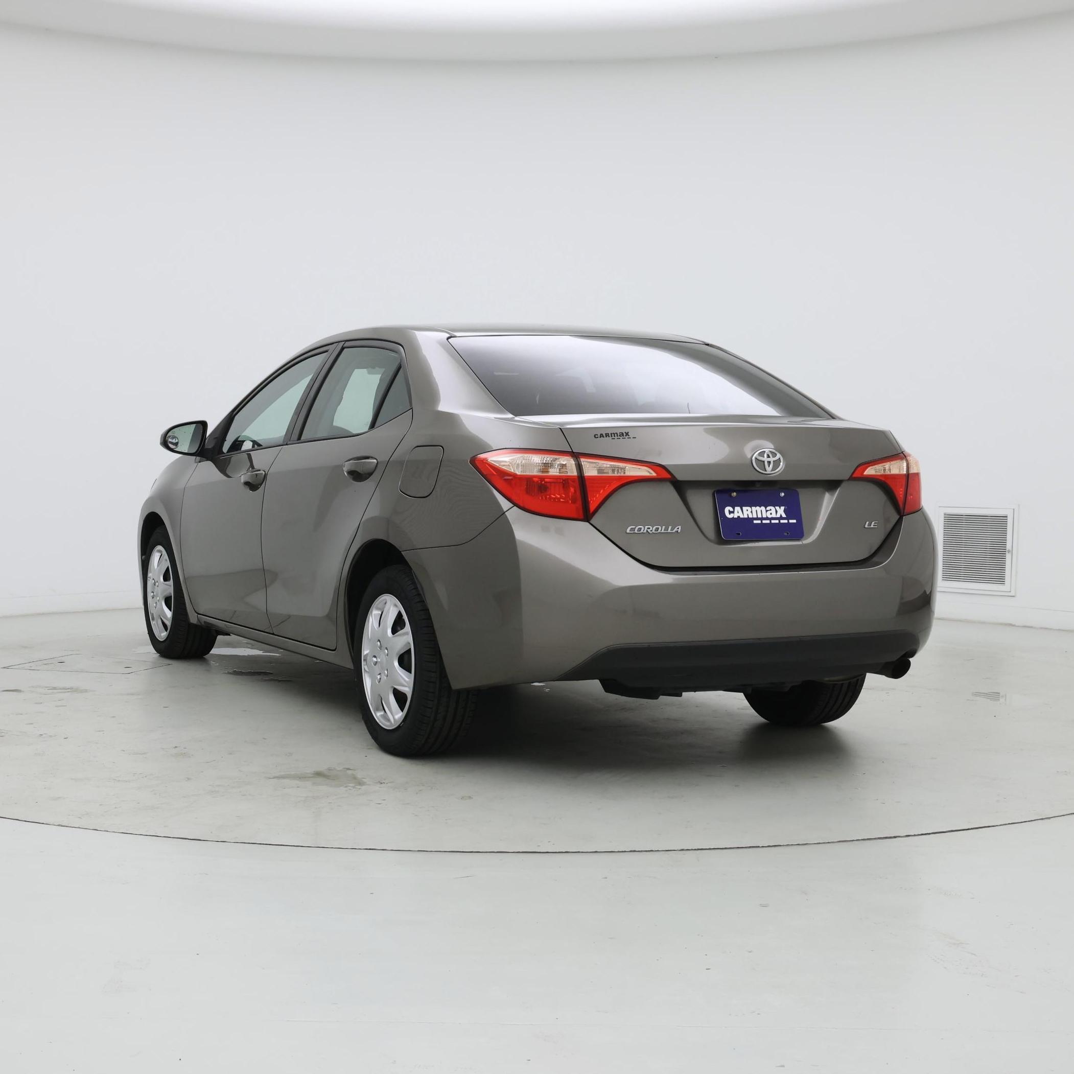 Thumbnail: 2017 Toyota Corolla - 2