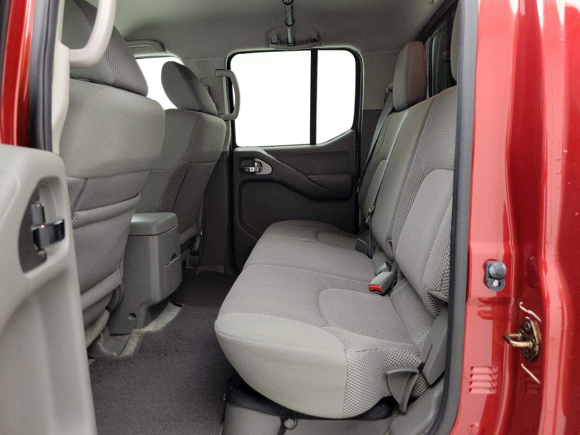 Thumbnail: 2015 Nissan Frontier - 19