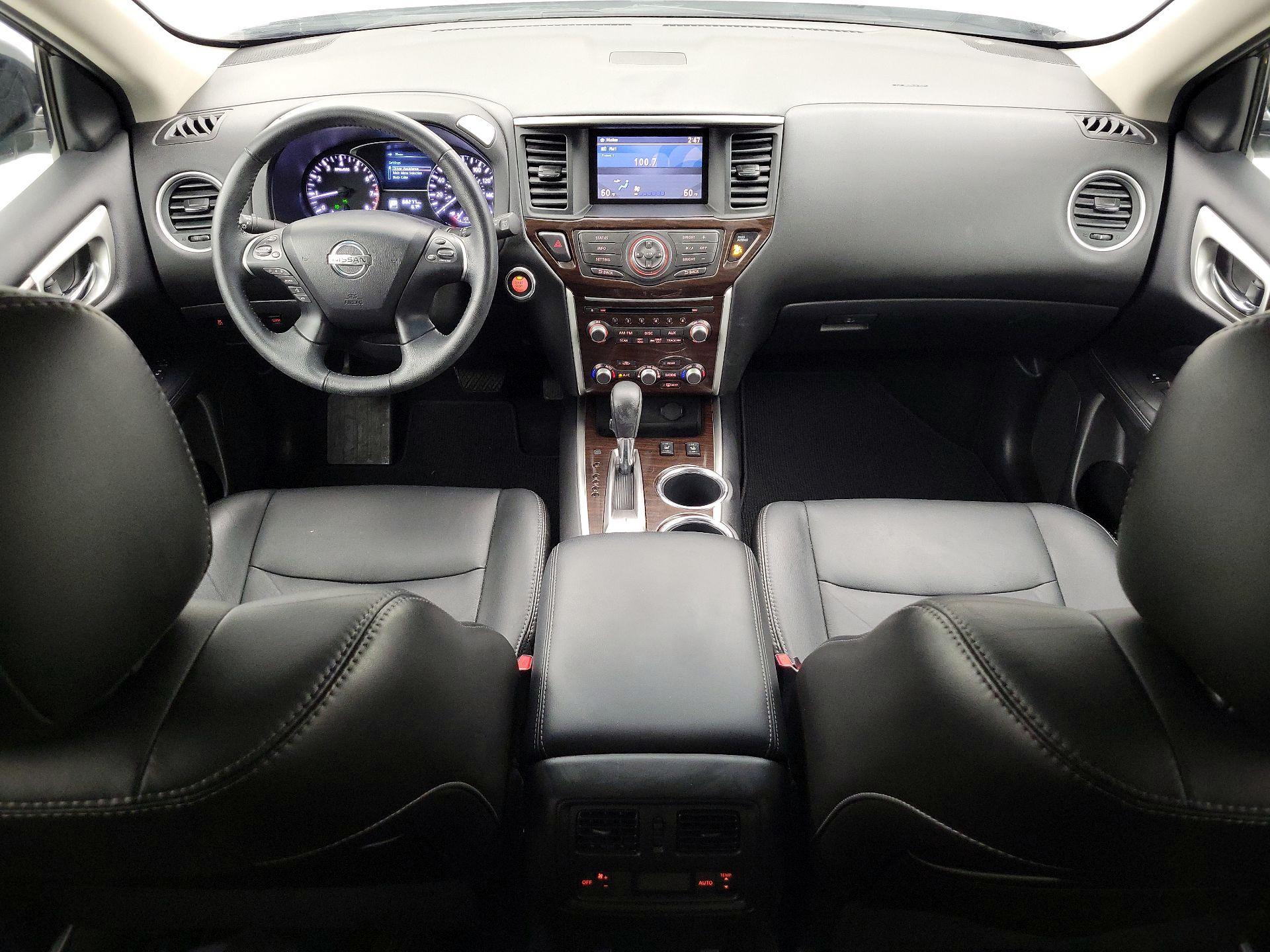 Thumbnail: 2013 Nissan Pathfinder - 9