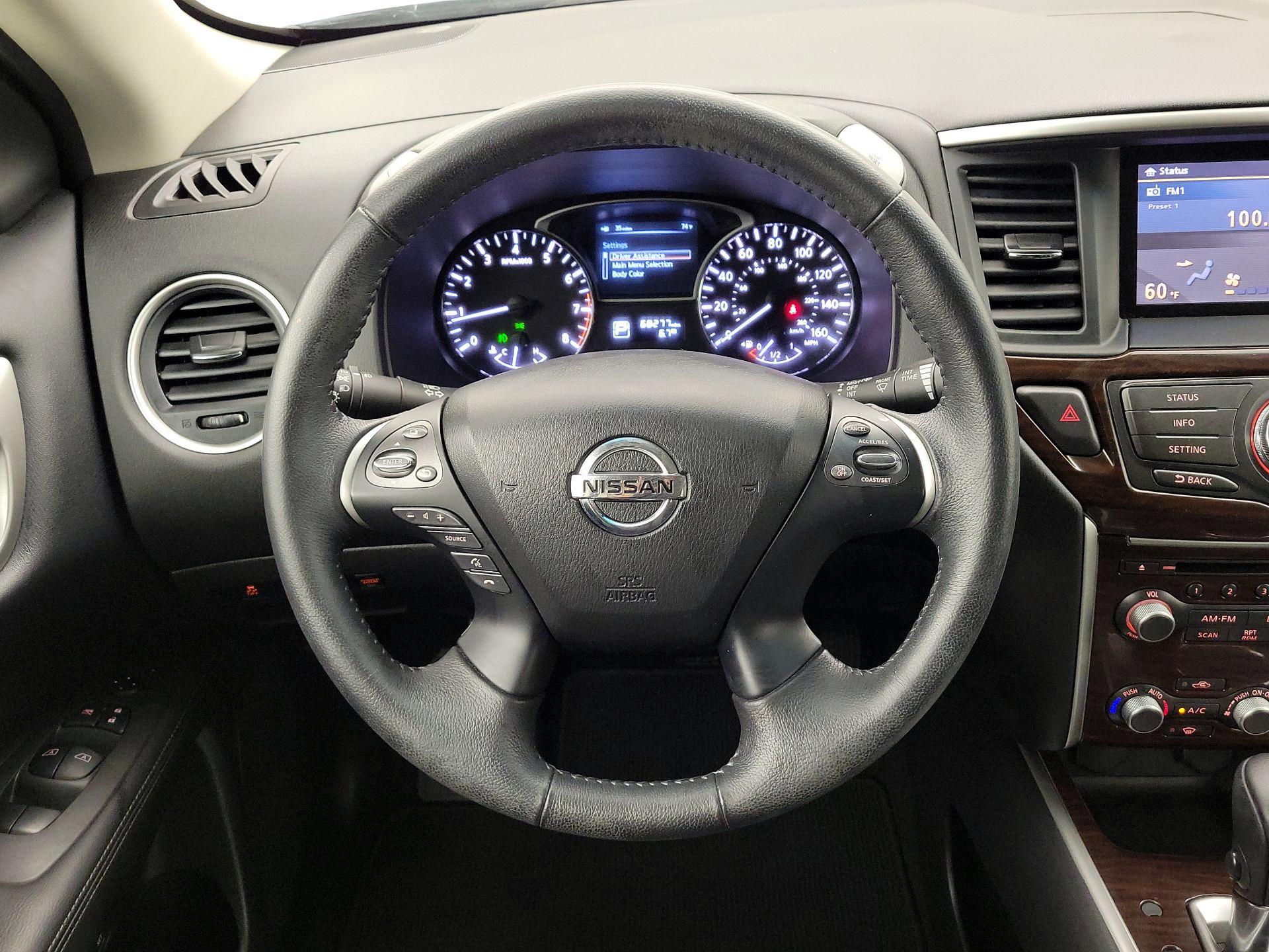 Thumbnail: 2013 Nissan Pathfinder - 10