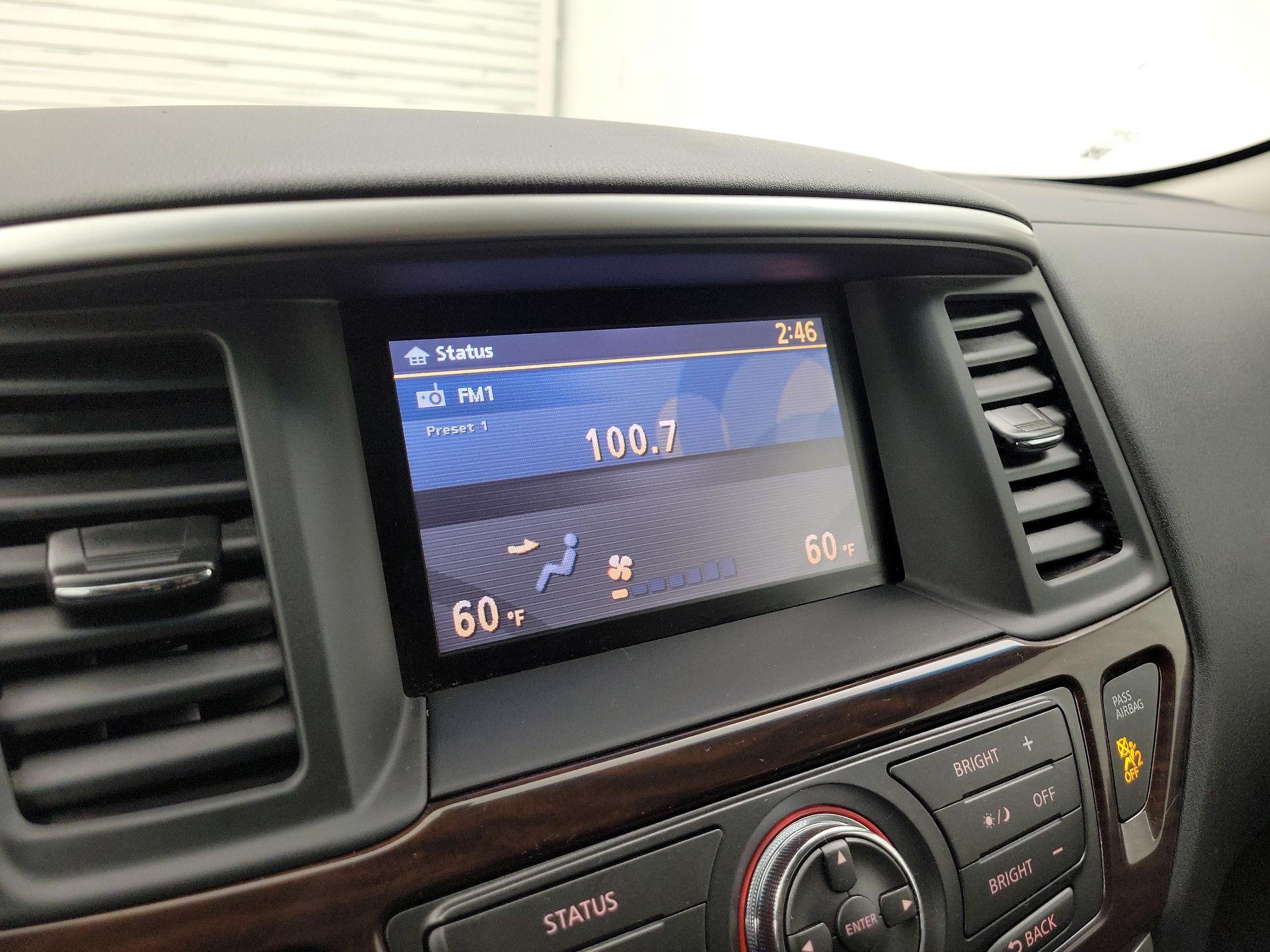 Thumbnail: 2013 Nissan Pathfinder - 15