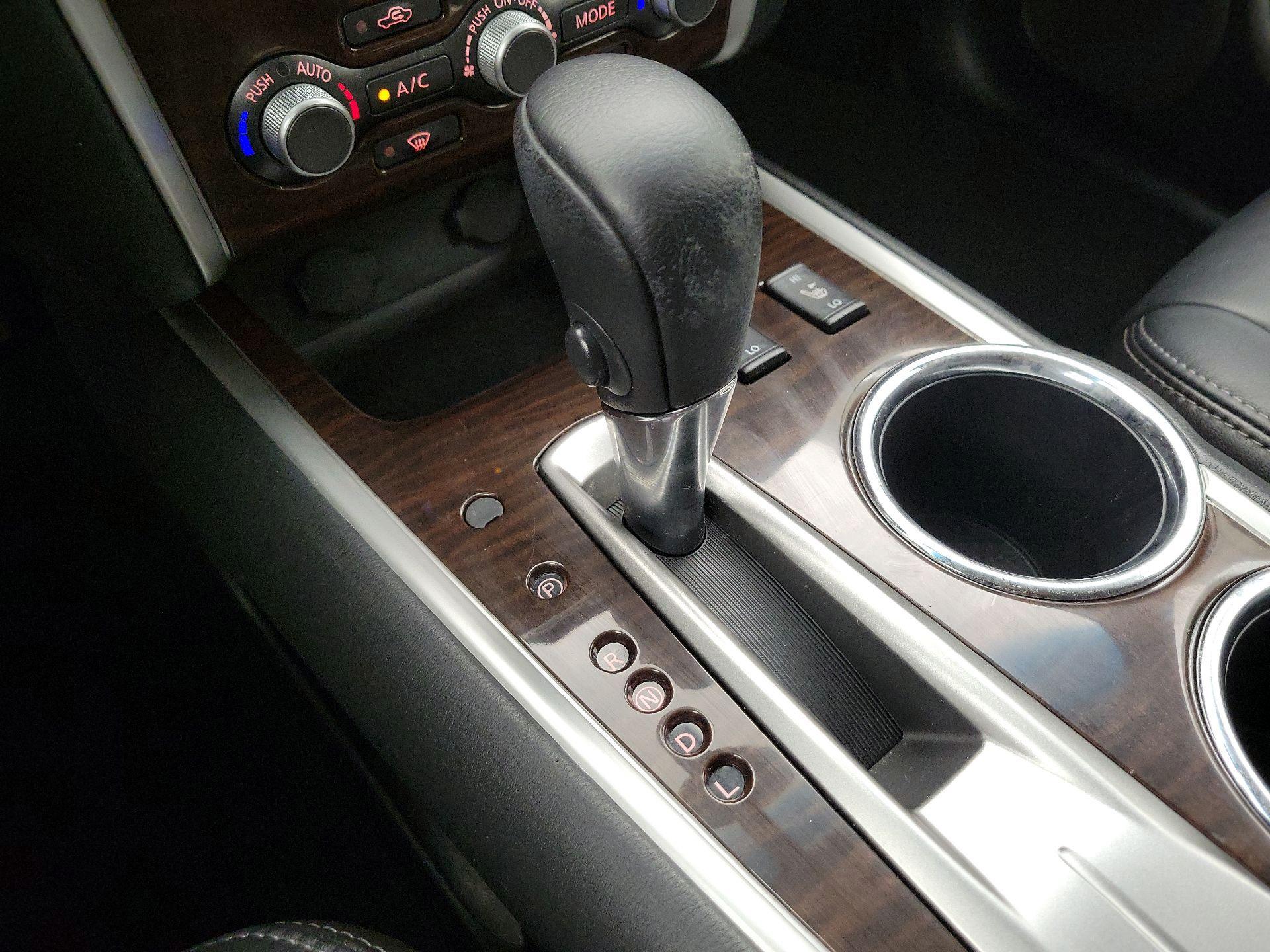 Thumbnail: 2013 Nissan Pathfinder - 17