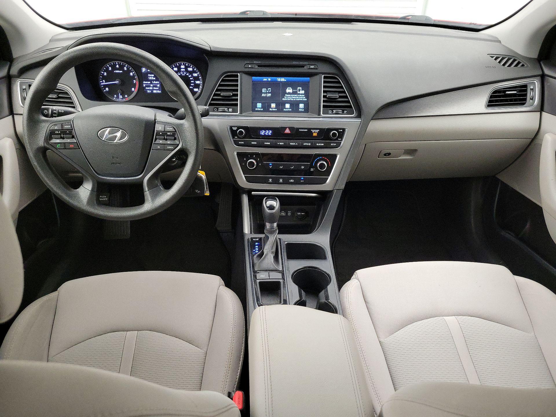 Thumbnail: 2016 Hyundai Sonata - 9