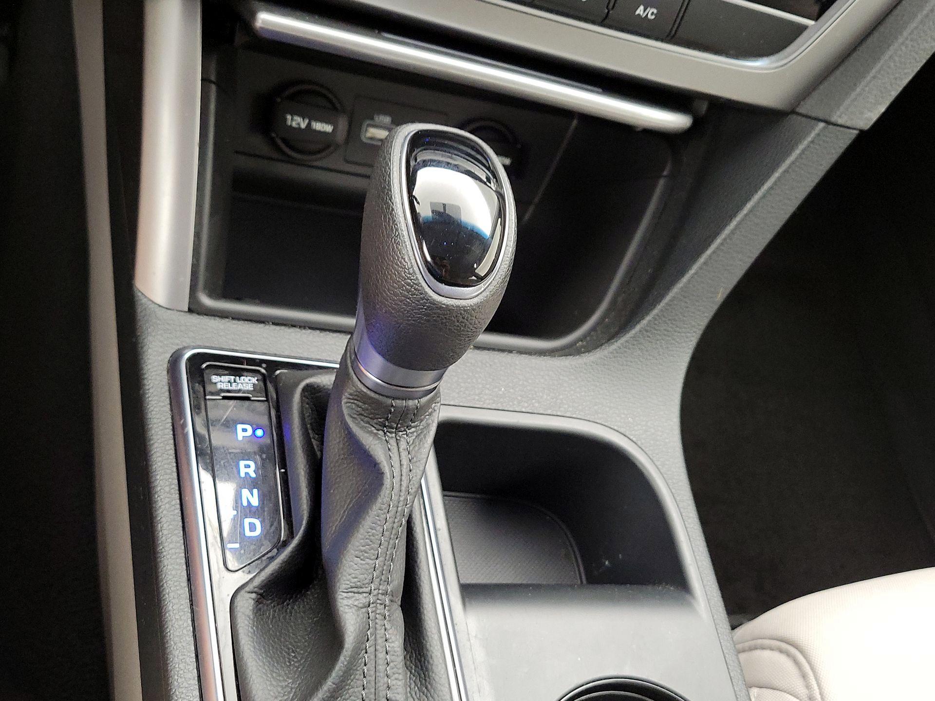 Thumbnail: 2016 Hyundai Sonata - 17