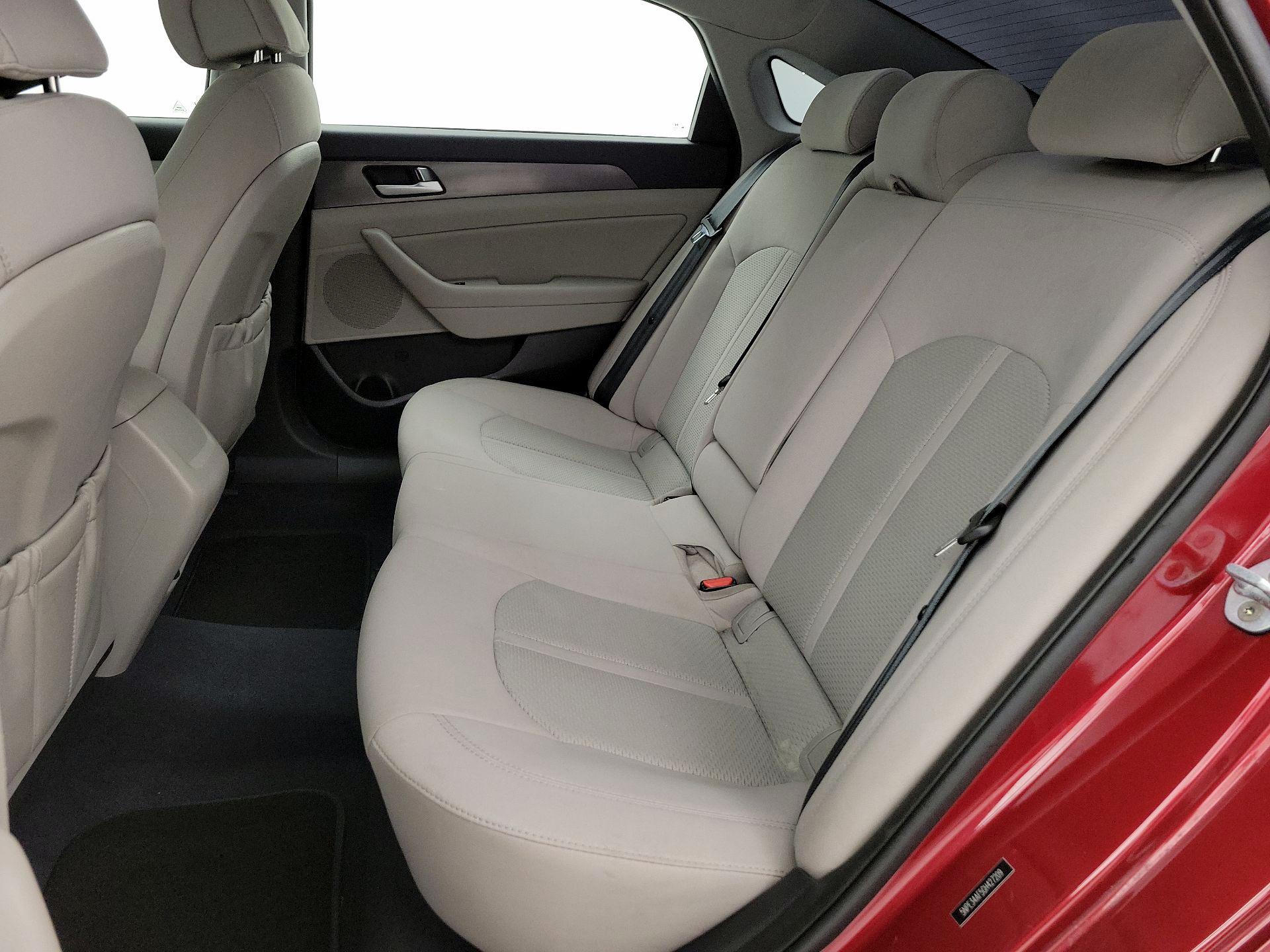 Thumbnail: 2016 Hyundai Sonata - 19