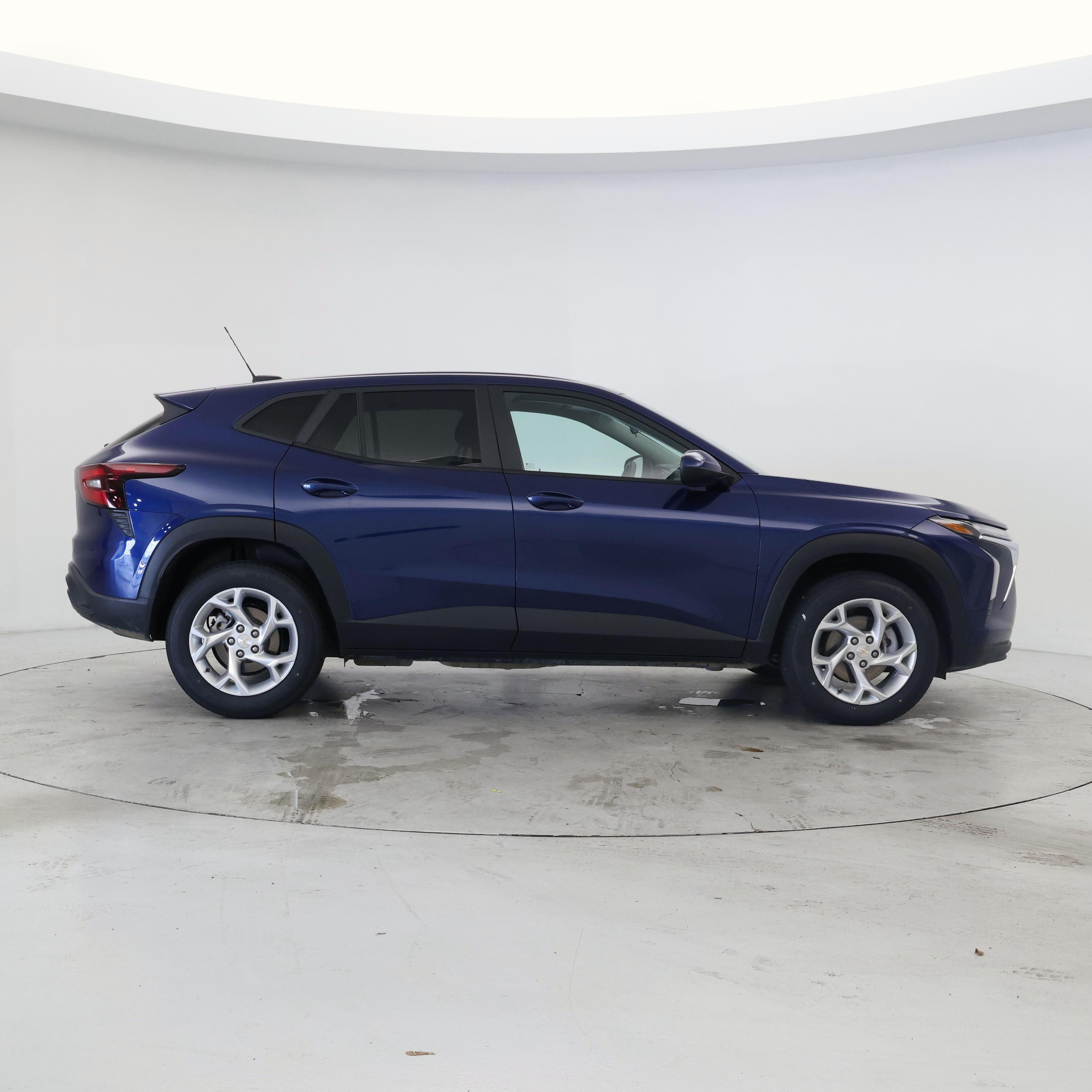 Thumbnail: 2024 Chevrolet Trax - 7