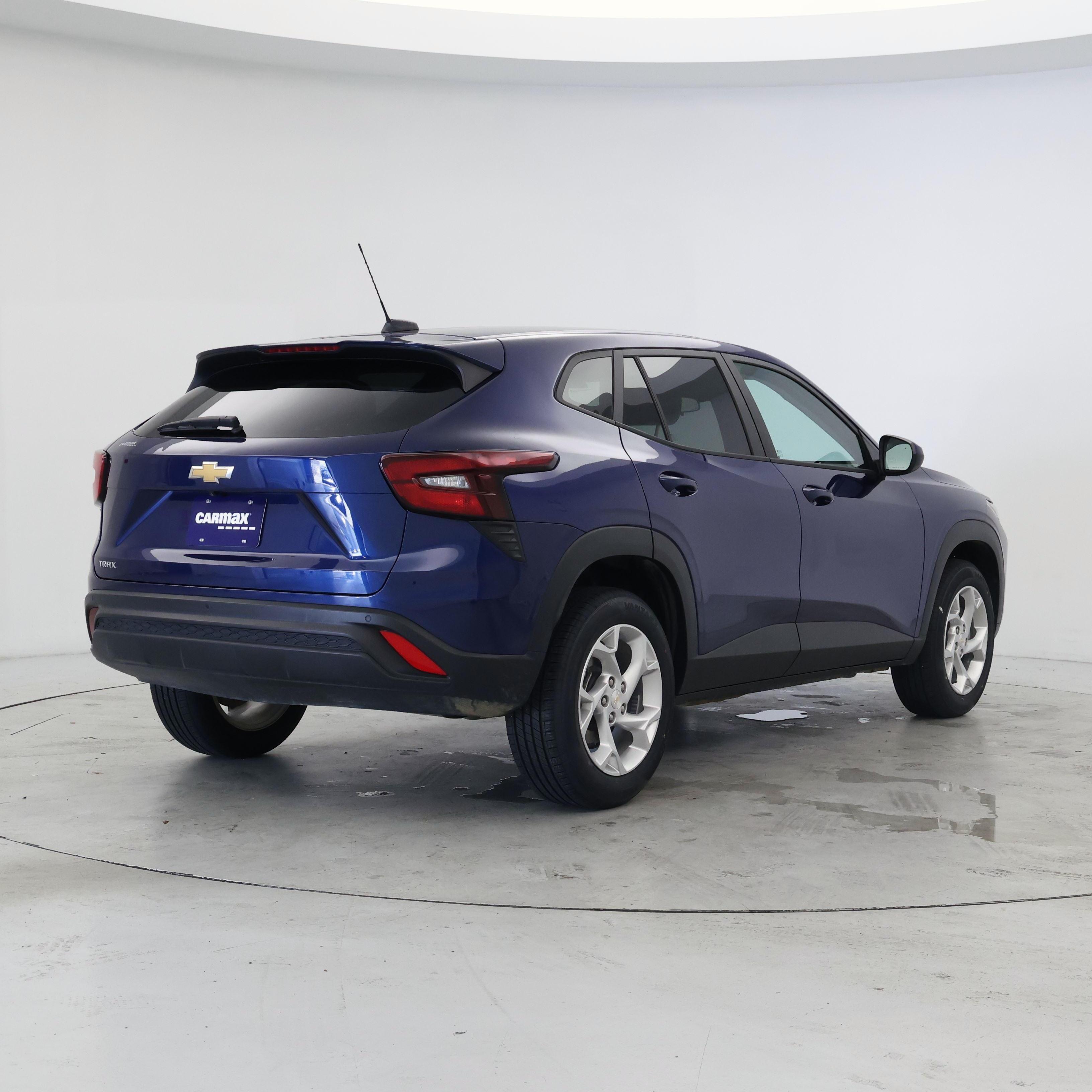 Thumbnail: 2024 Chevrolet Trax - 8
