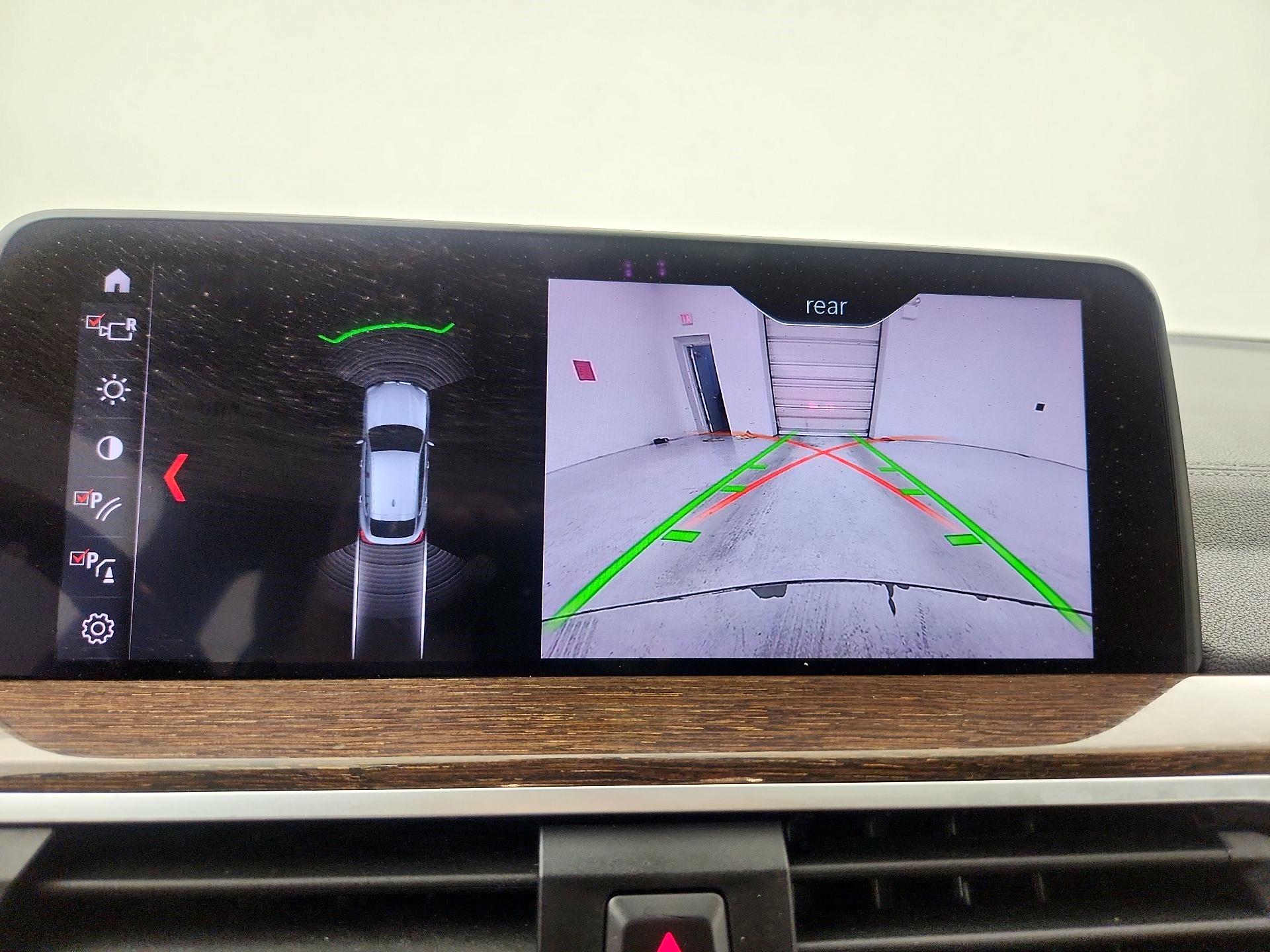 Thumbnail: 2019 BMW X4 - 14