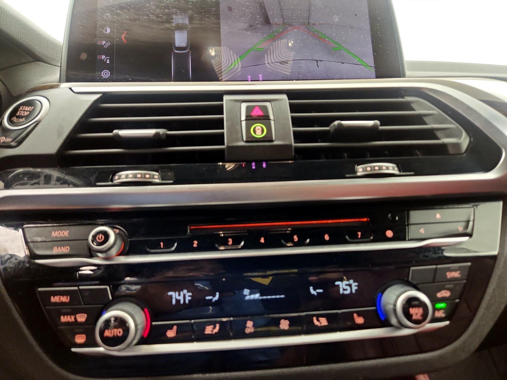 Thumbnail: 2019 BMW X4 - 16