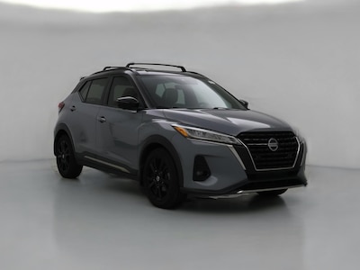 Gray 2021 Nissan Kicks SR