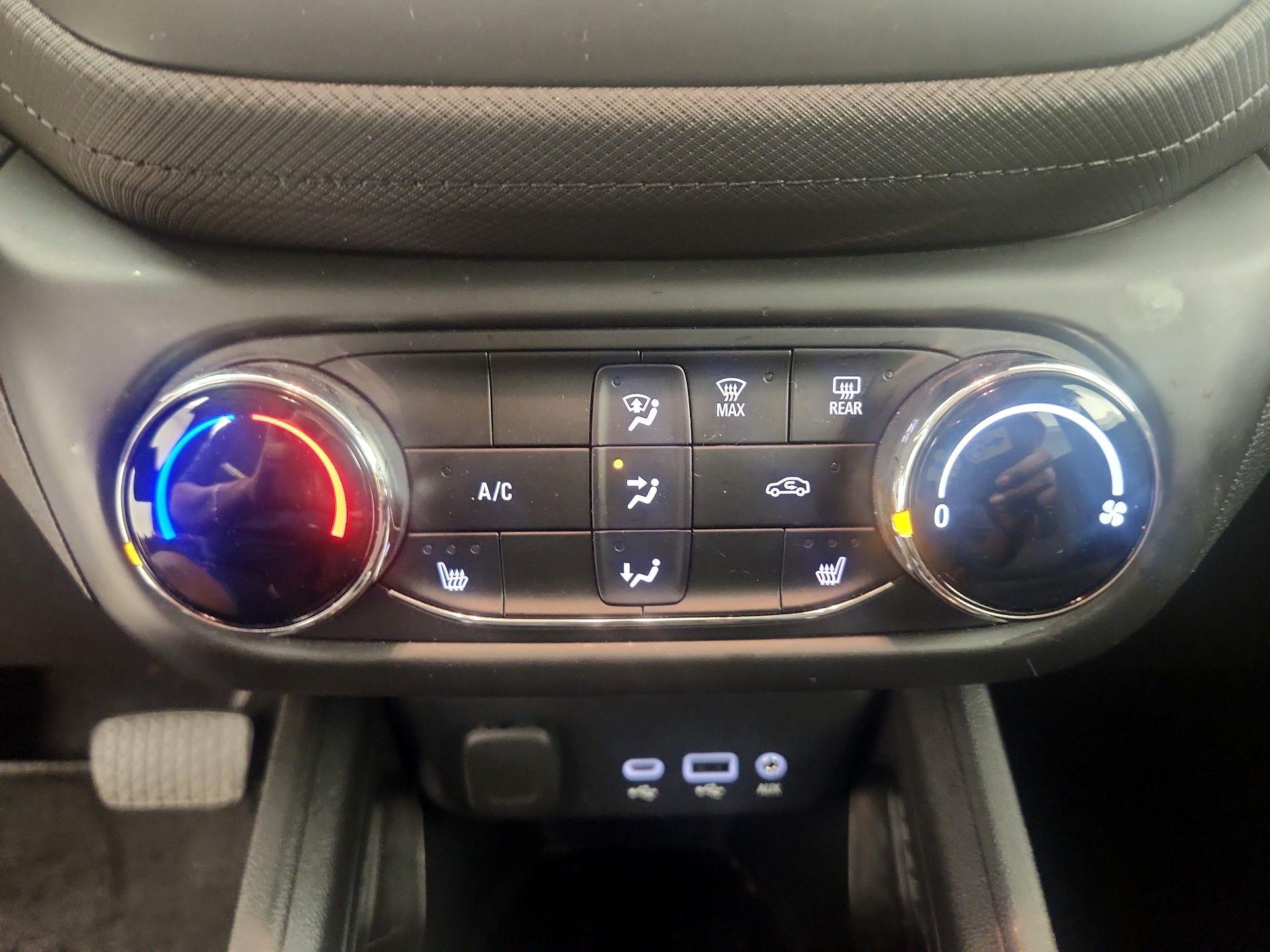 Thumbnail: 2023 Chevrolet TrailBlazer - 16