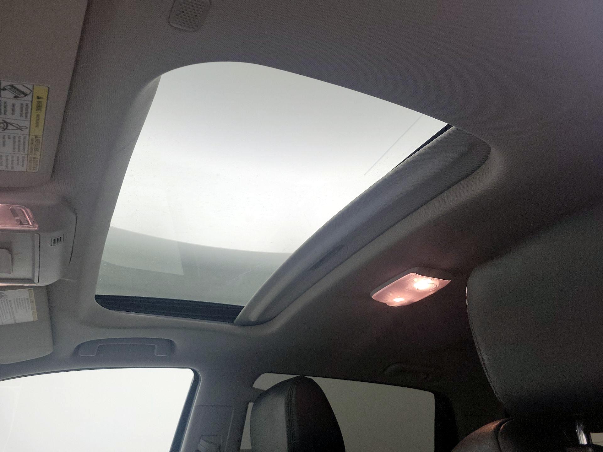 Thumbnail: 2019 Toyota Tundra - 19