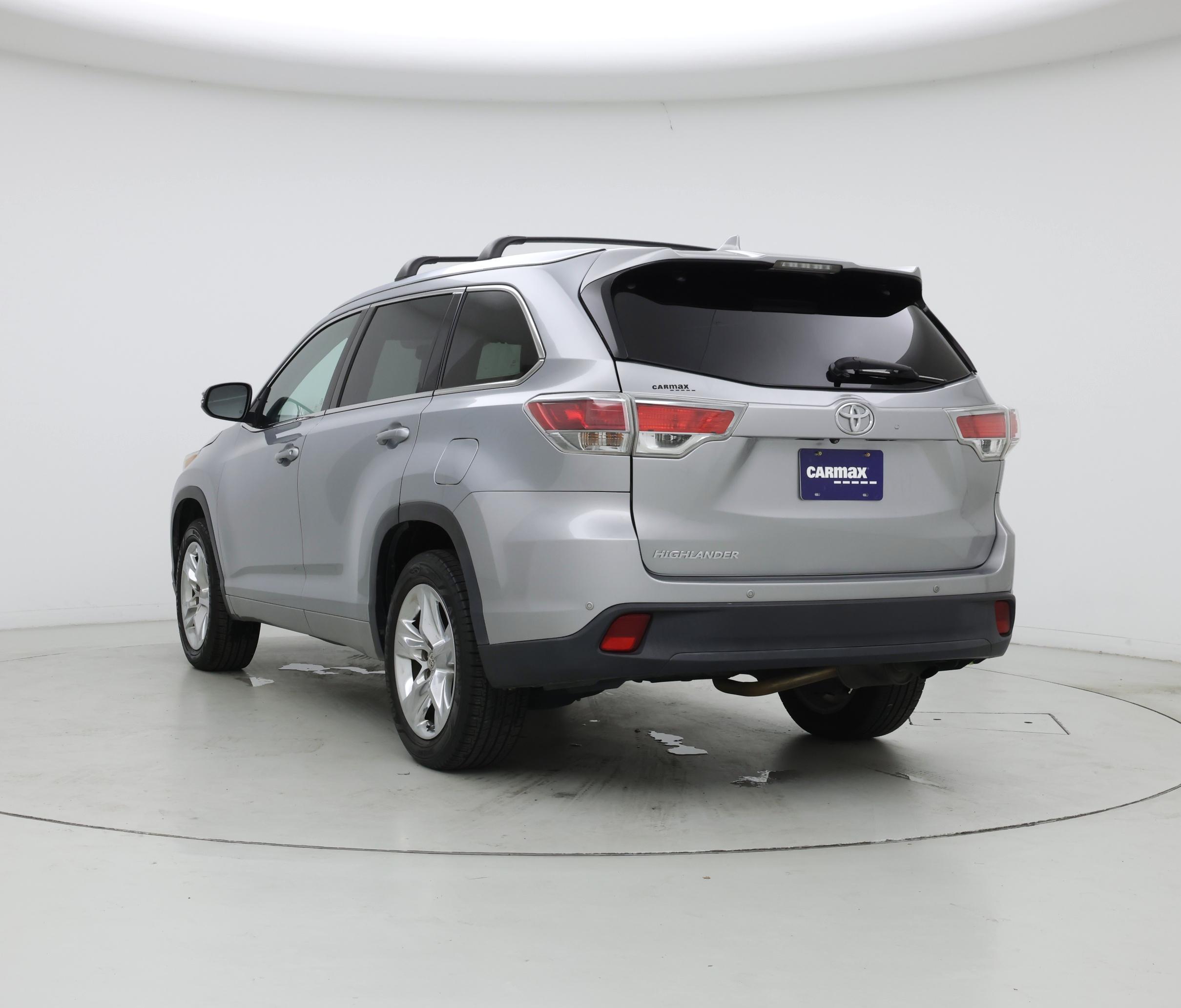 Thumbnail: 2015 Toyota Highlander - 2