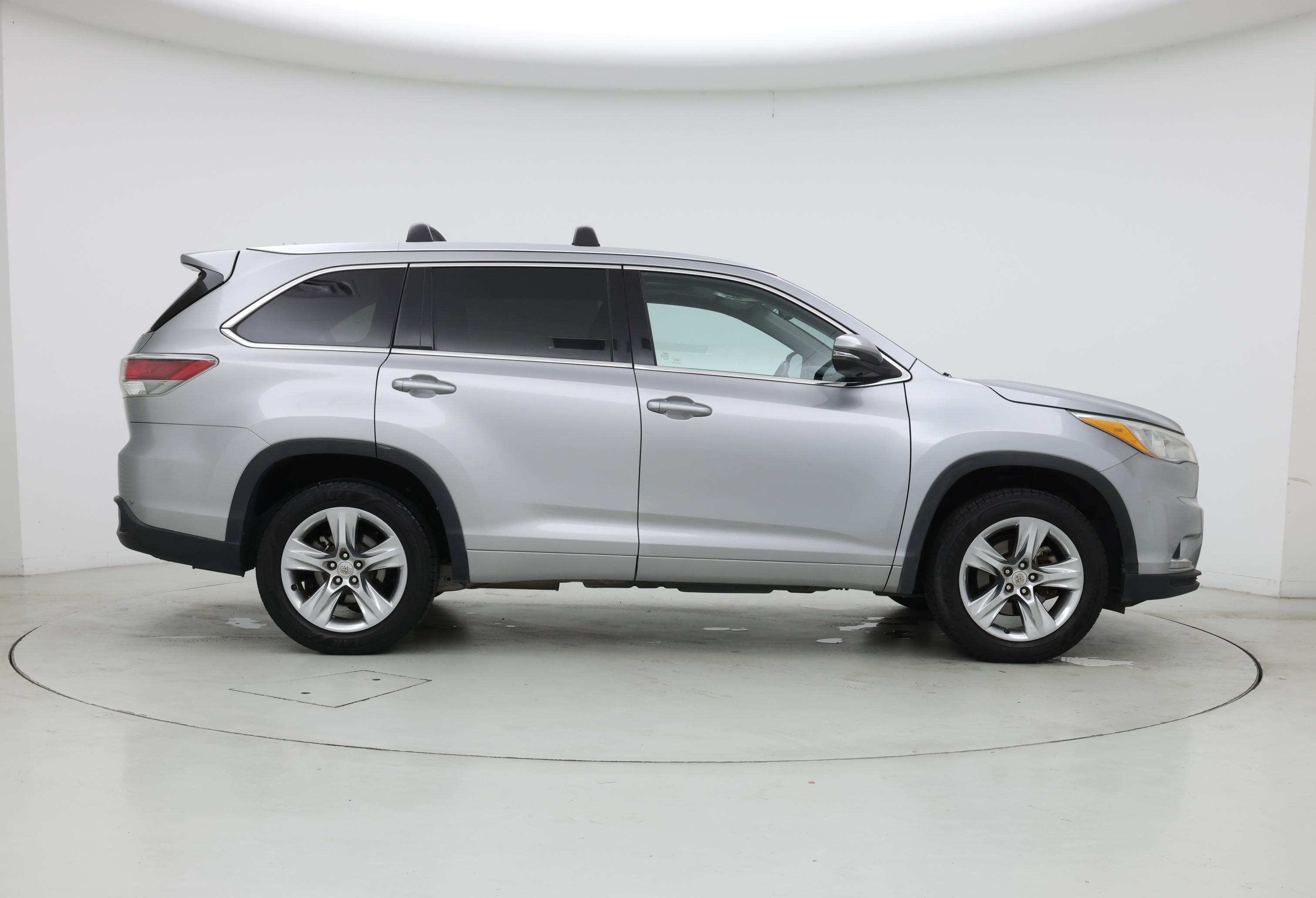 Thumbnail: 2015 Toyota Highlander - 7