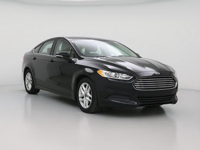 Black 2016 Ford Fusion SE