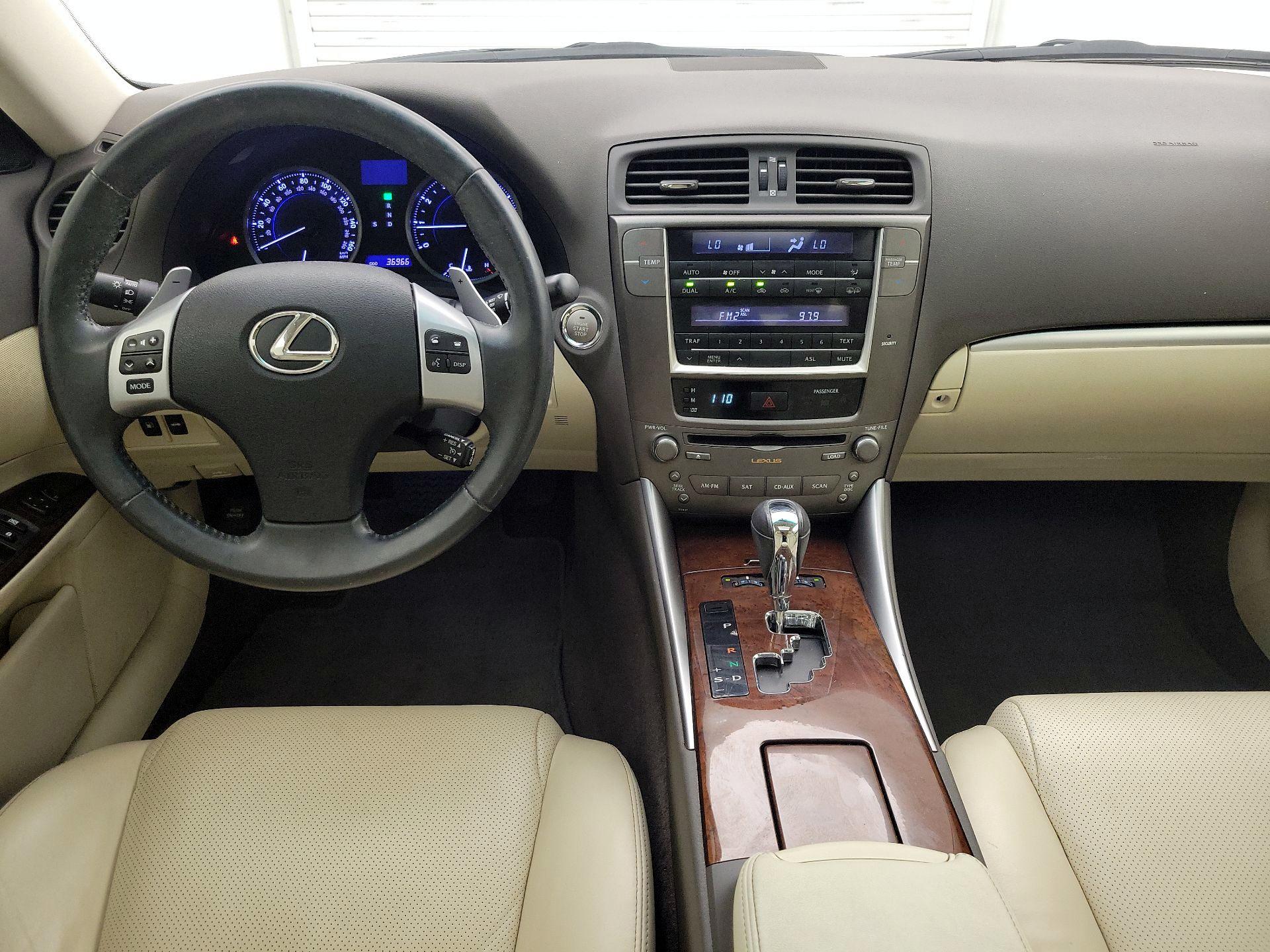 Thumbnail: 2013 Lexus IS - 9