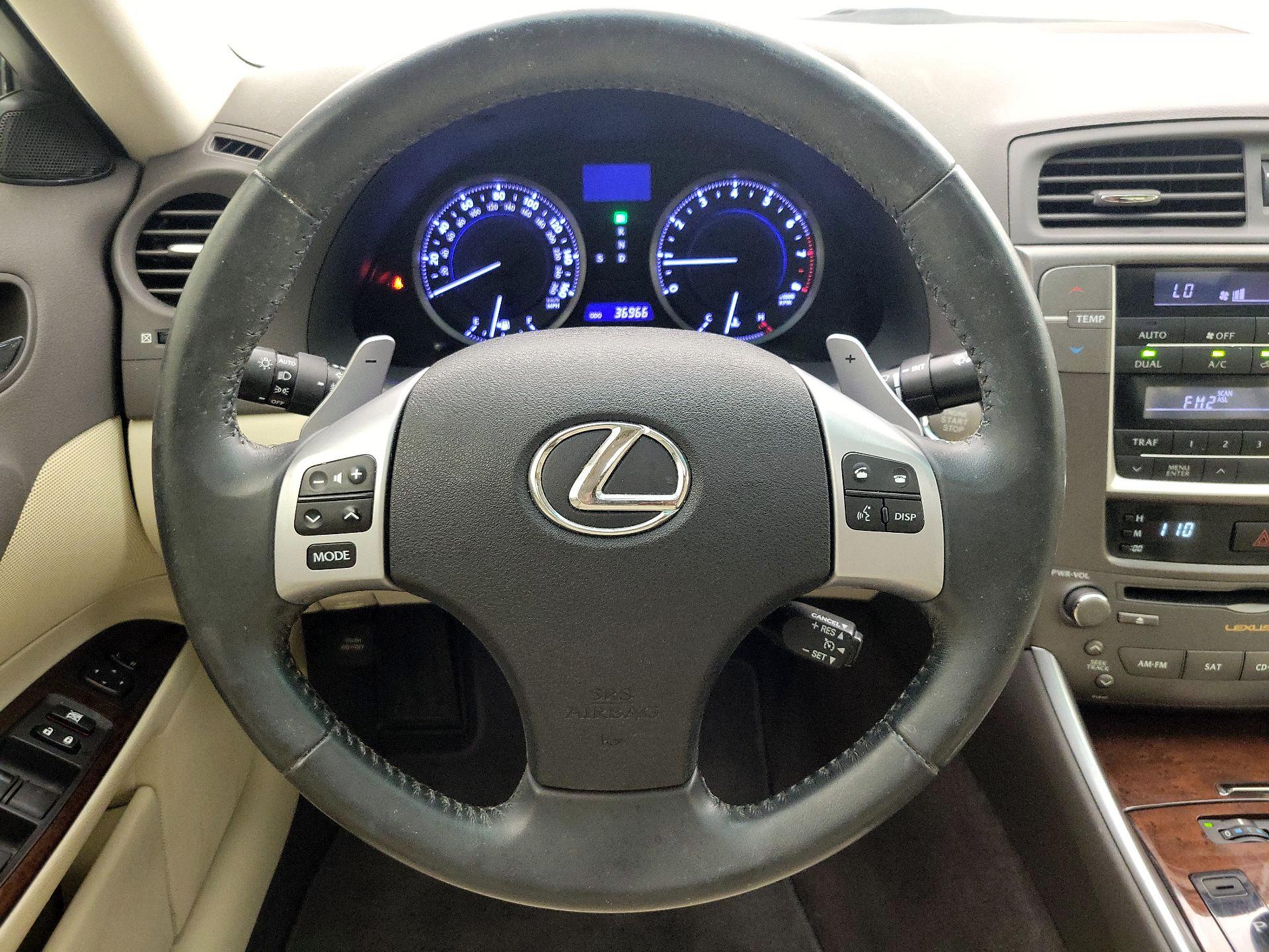 Thumbnail: 2013 Lexus IS - 10