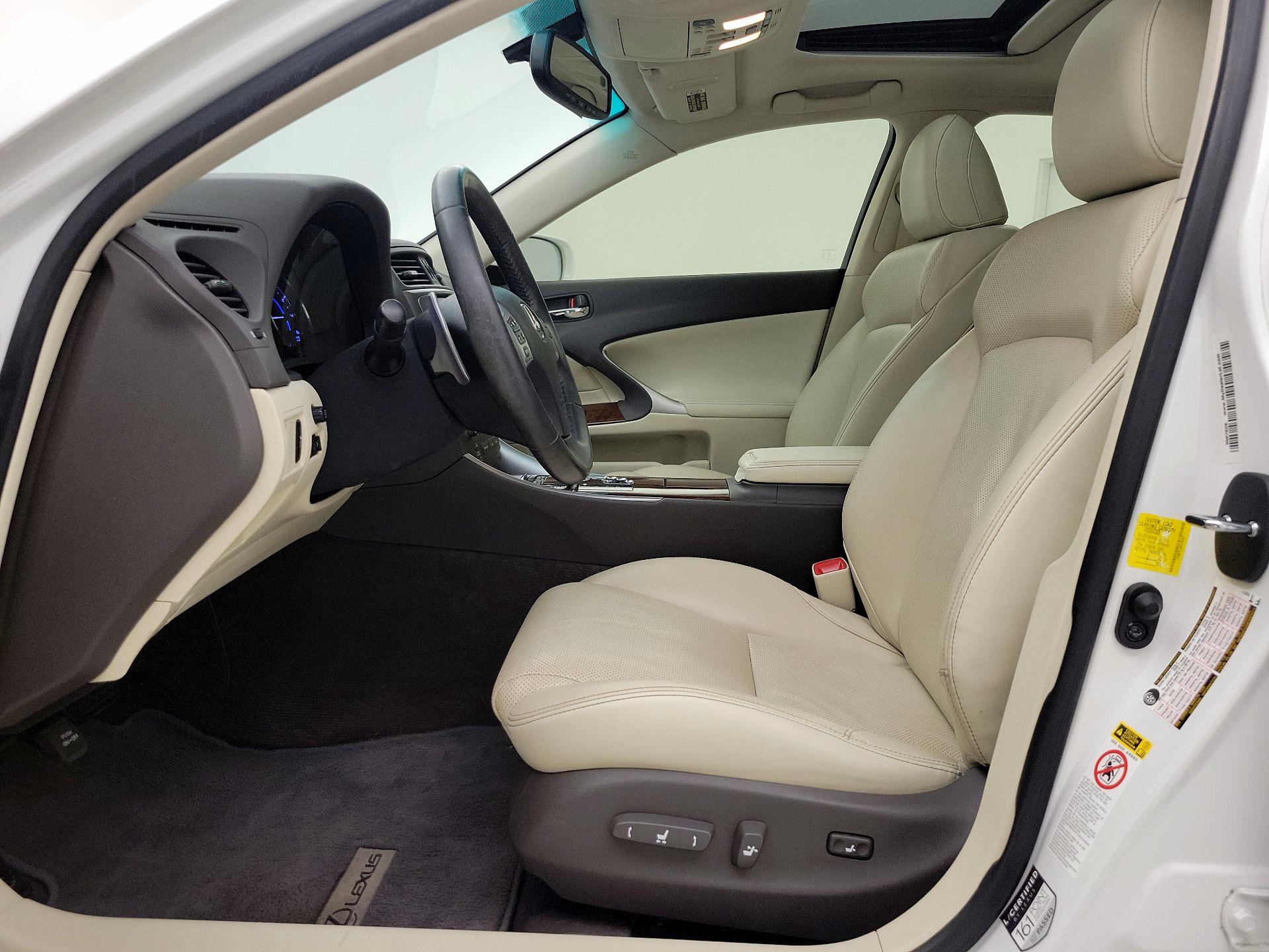 Thumbnail: 2013 Lexus IS - 11