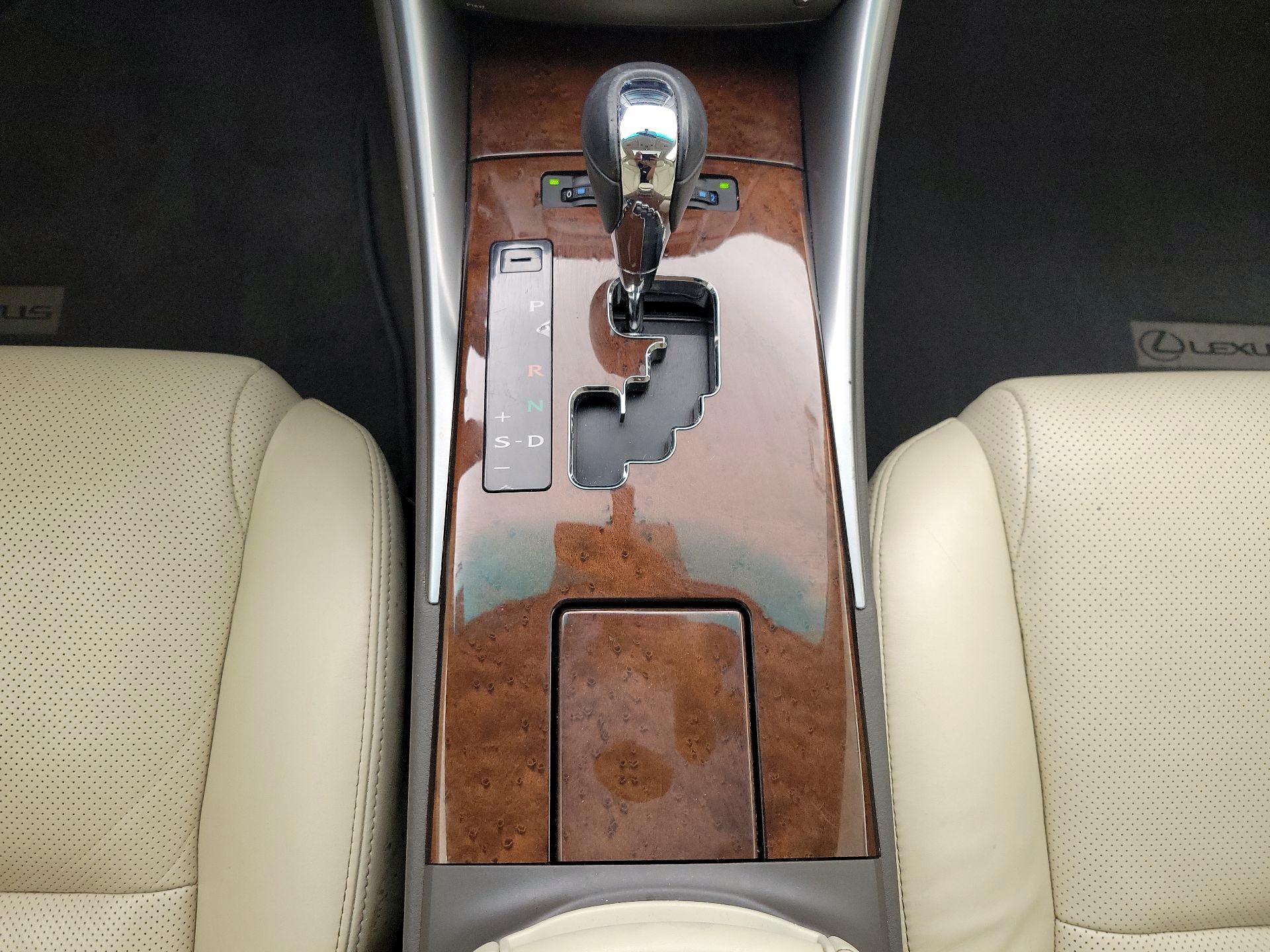 Thumbnail: 2013 Lexus IS - 16