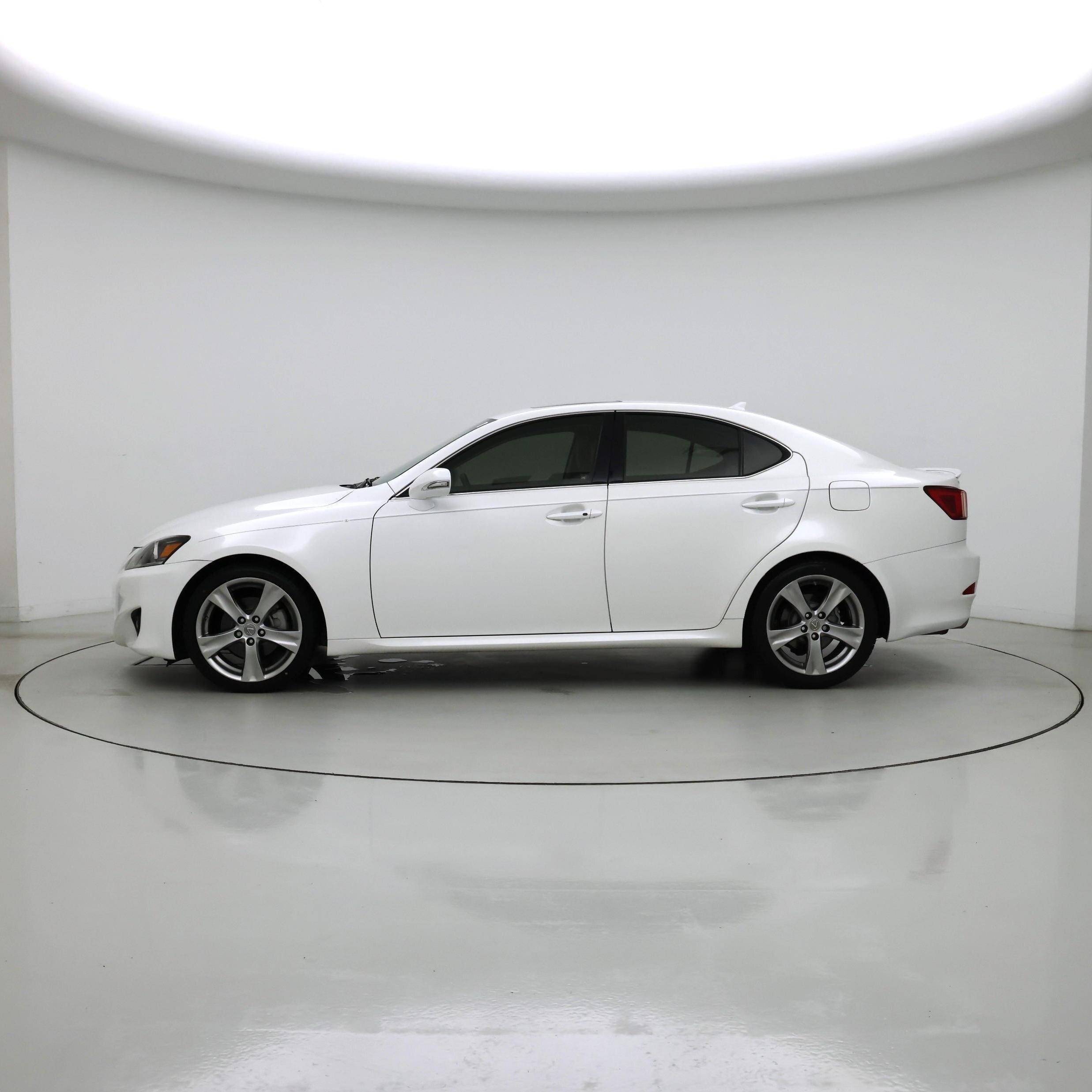 Thumbnail: 2013 Lexus IS - 3