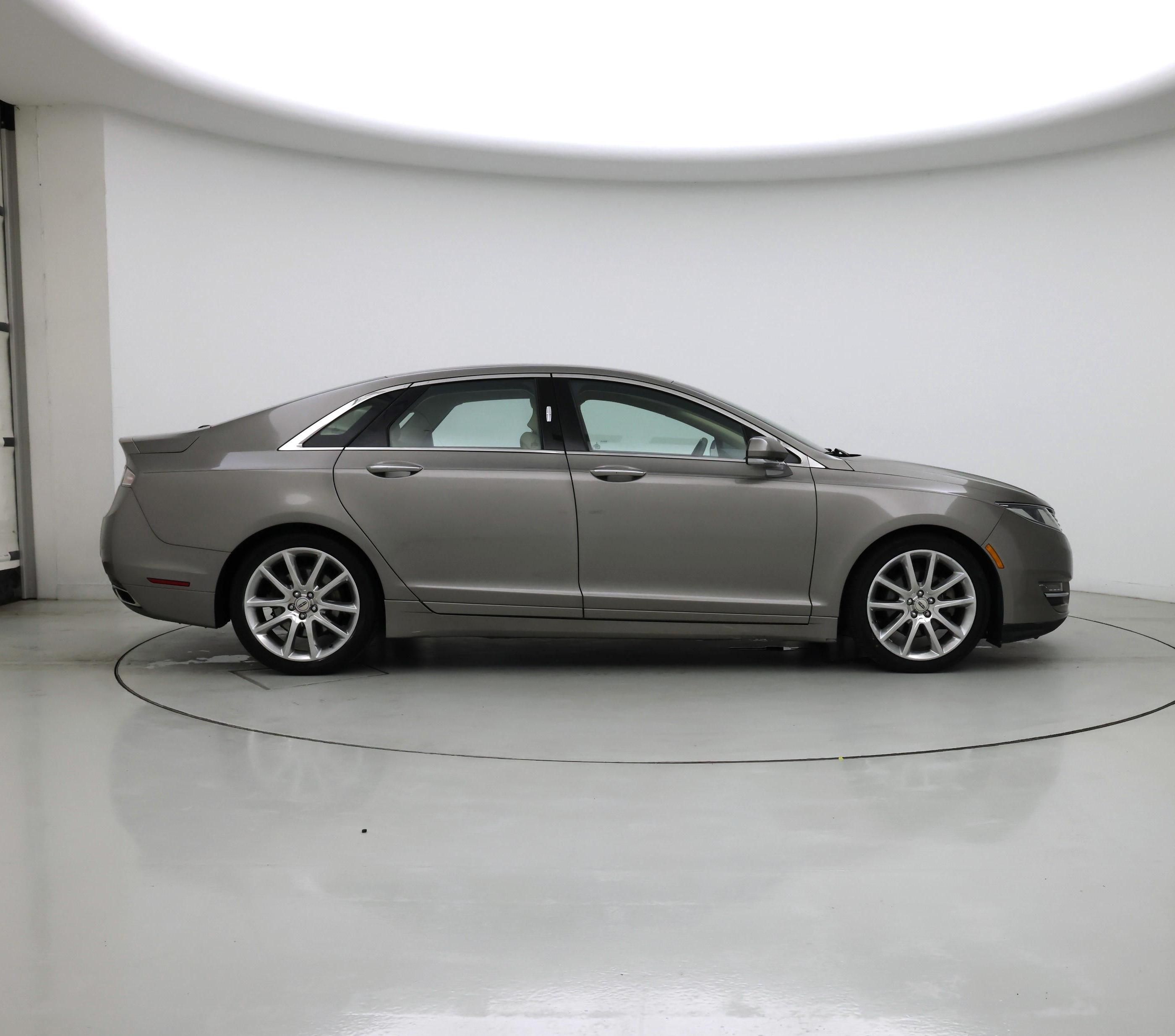 Thumbnail: 2015 Lincoln MKZ - 7