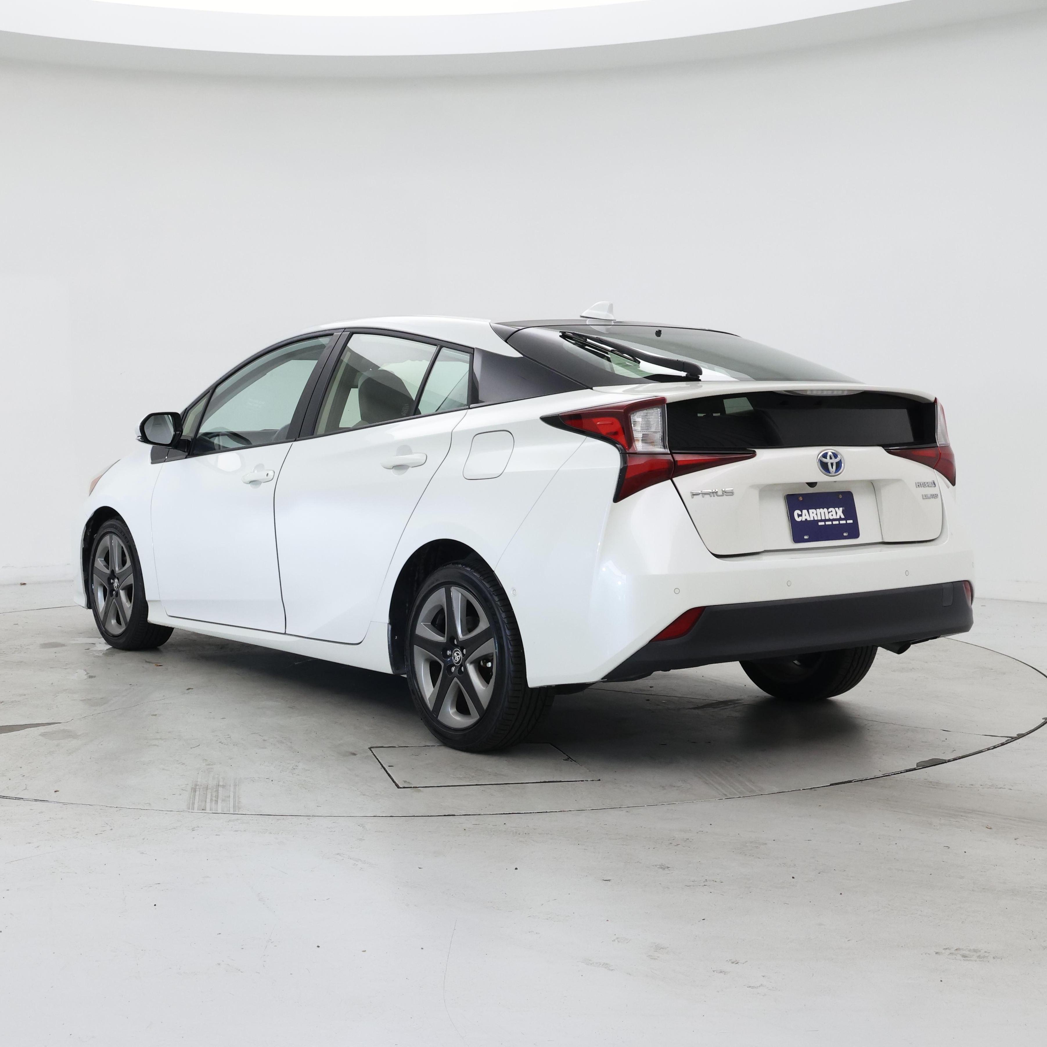 Thumbnail: 2019 Toyota Prius - 2