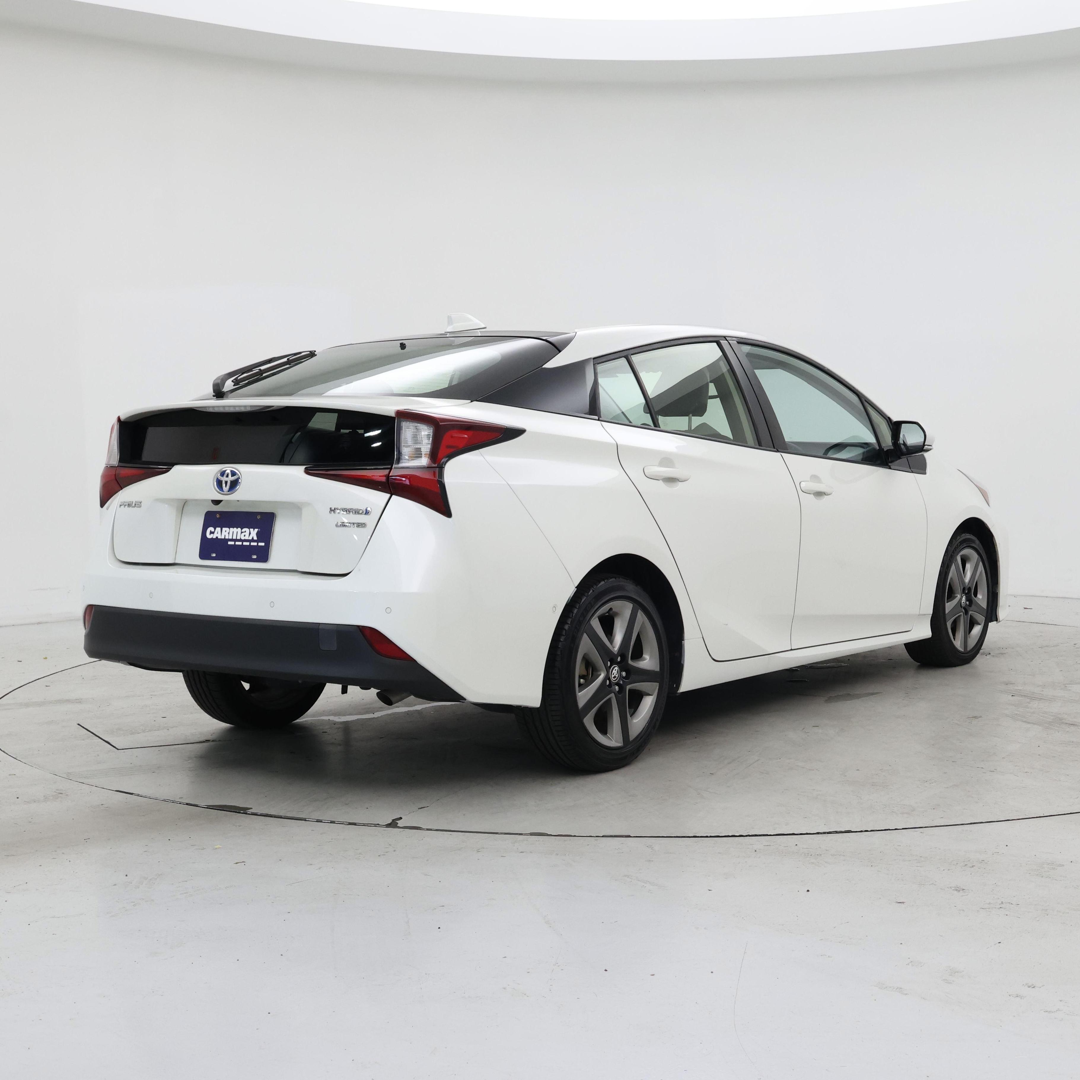 Thumbnail: 2019 Toyota Prius - 8