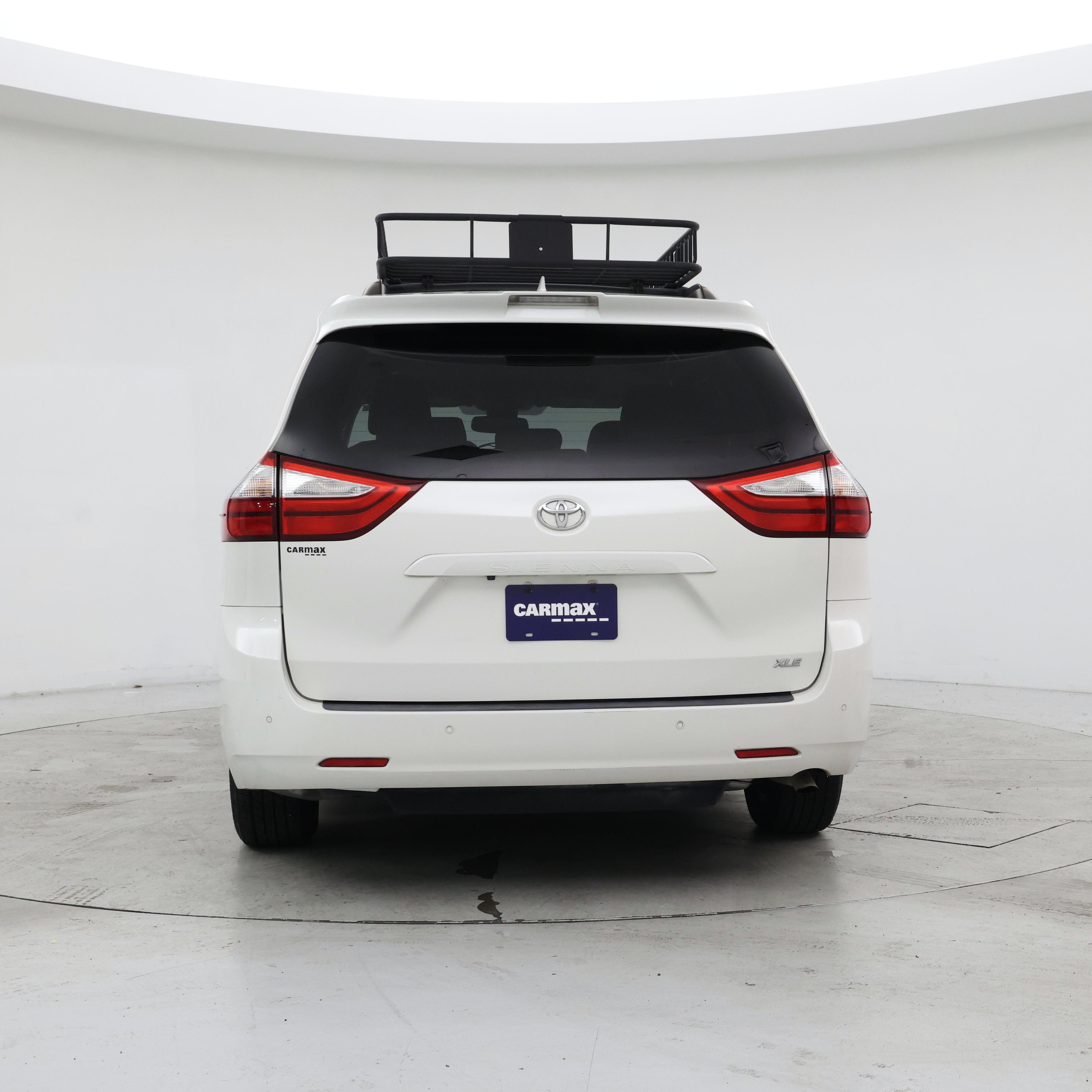 Thumbnail: 2018 Toyota Sienna - 6