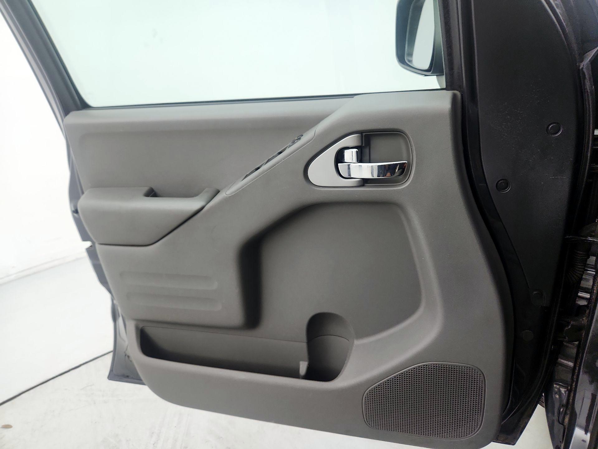 Thumbnail: 2015 Nissan Frontier - 13